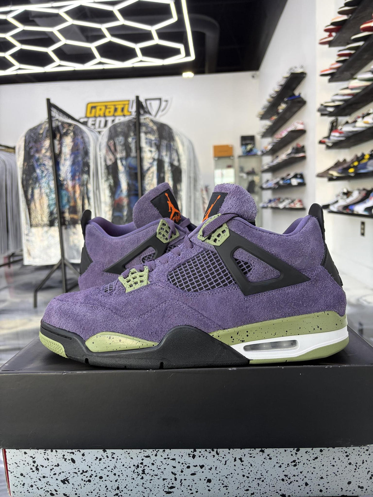 Jordan 4 "Canyon Purple" Used Size 15.5W/14M