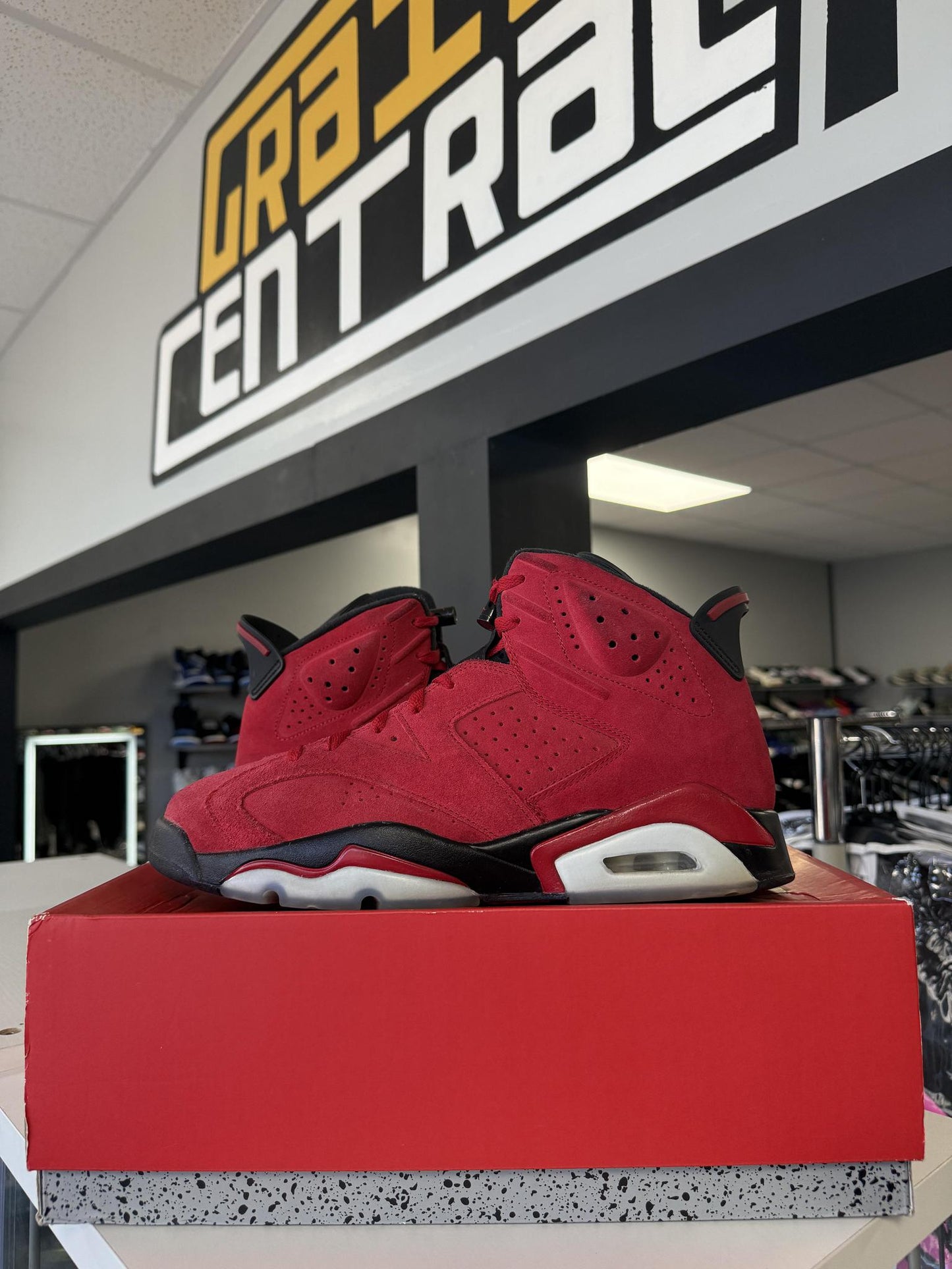 Jordan 6 "Toro" Used Size 12