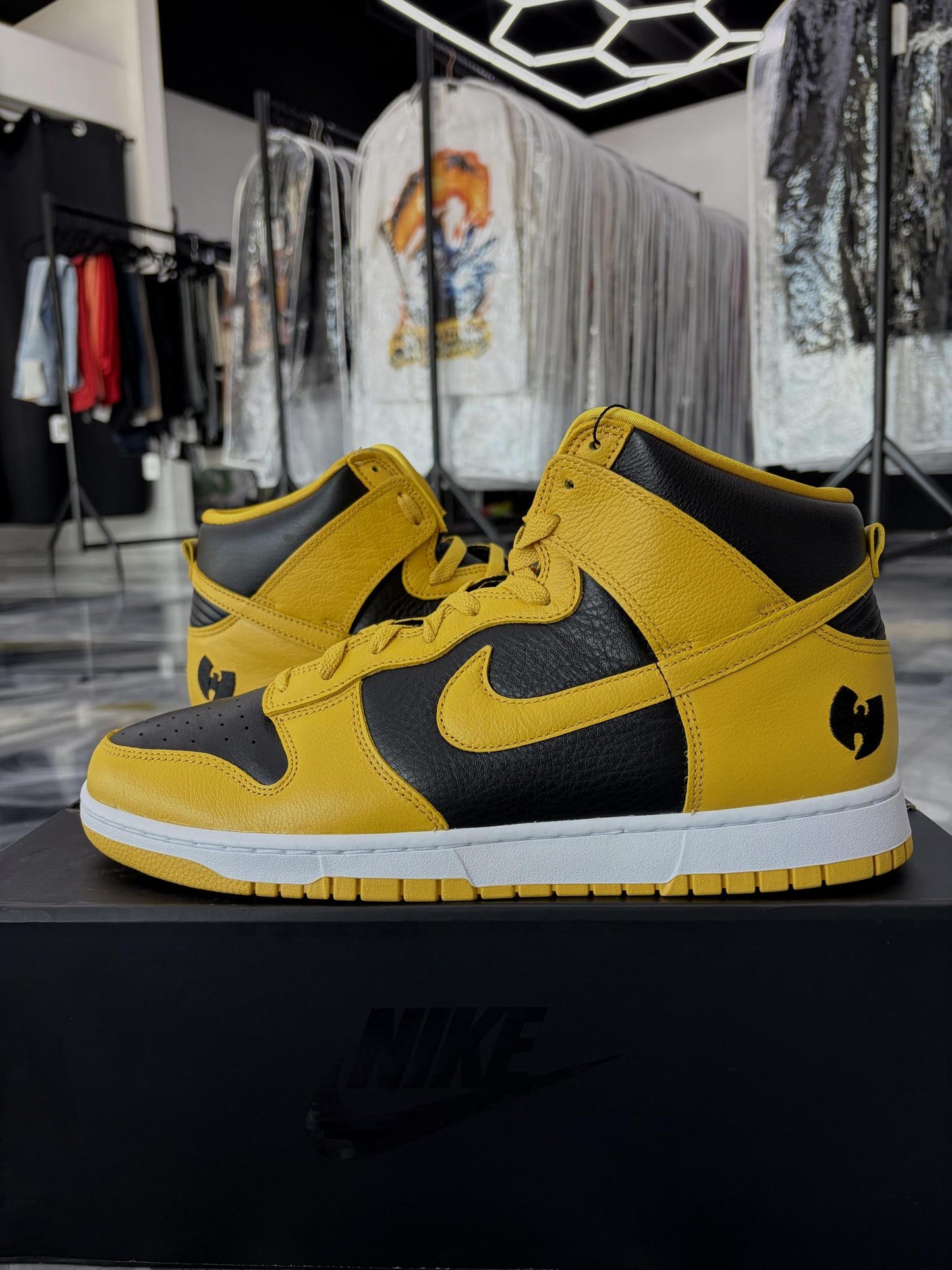 Nike SB Dunk High "Wu Tang" Used Size 13