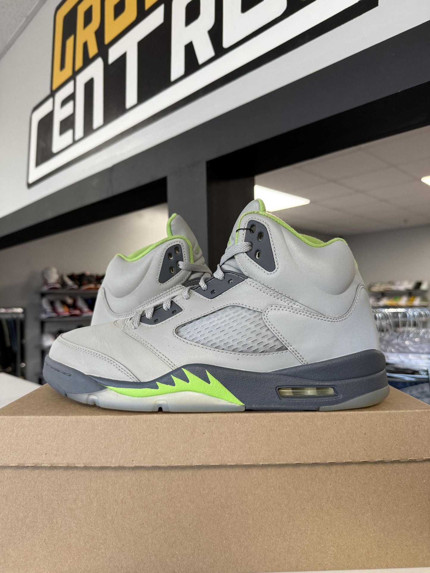 Jordan 5 "Green Bean" Used Size 11.5