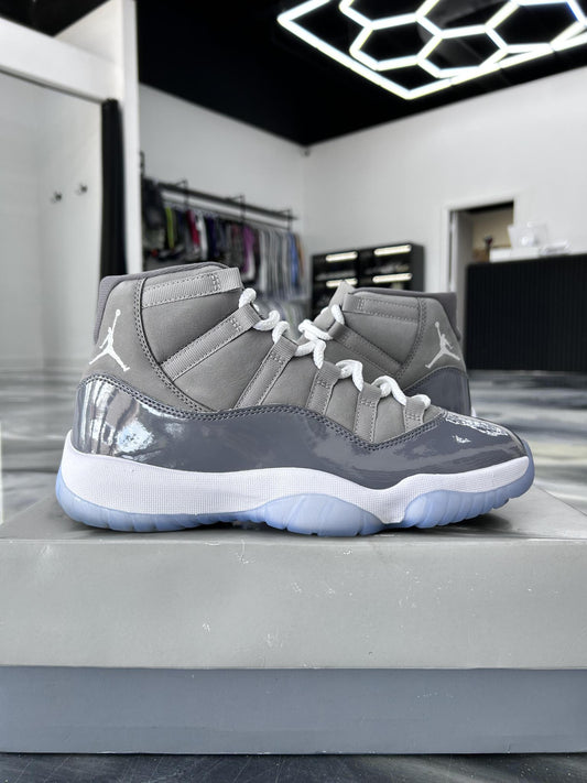 Jordan 11 "Cool Grey" Used Size 9