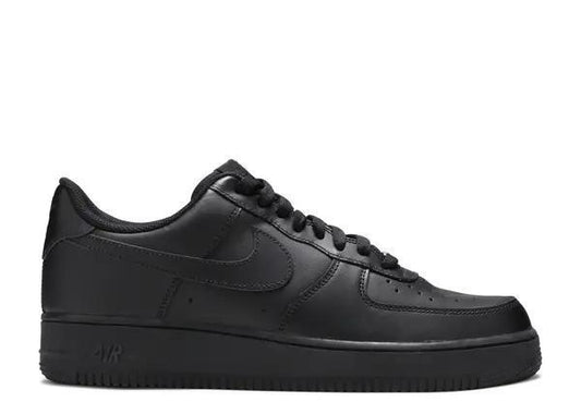 Nike Air Force 1 Low "Triple Black"