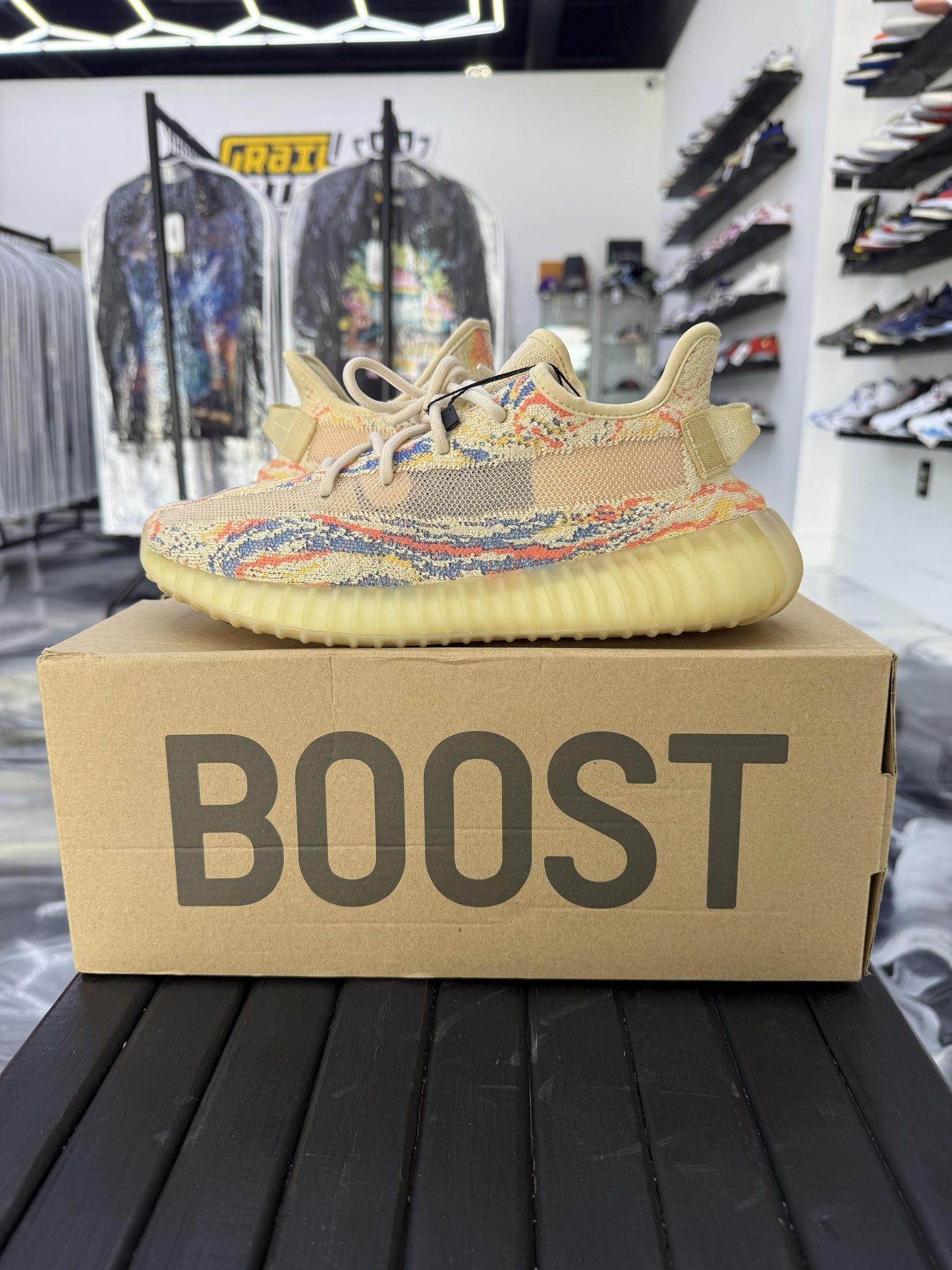 Yeezy 350 "MX Oat" Used Size 7.5