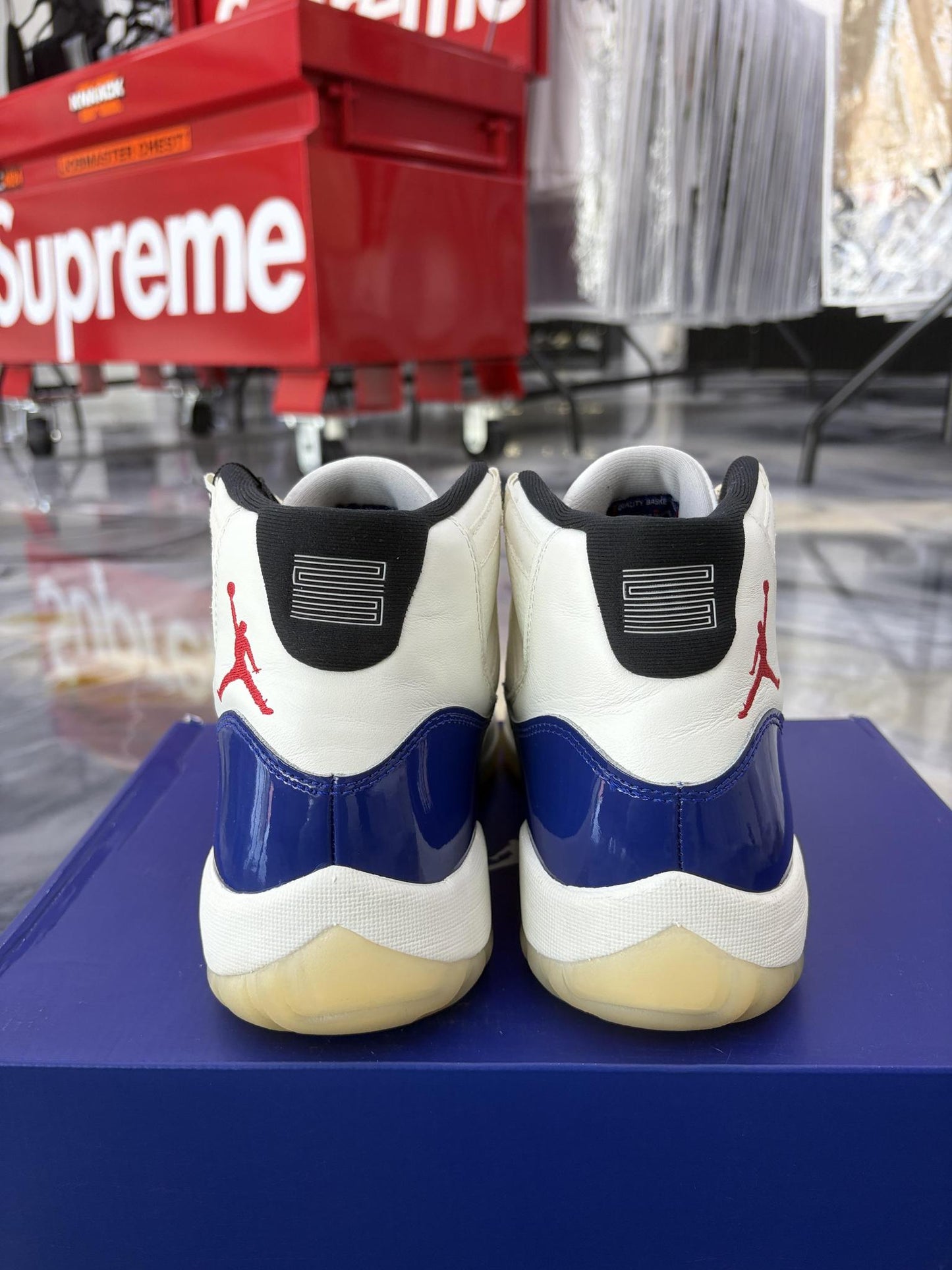 Jordan 11 "Rare Air" Used Size 9