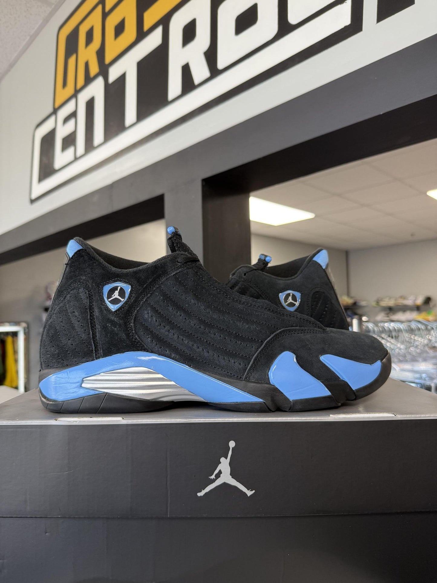 Jordan 14 "University Blue" Used Size 13