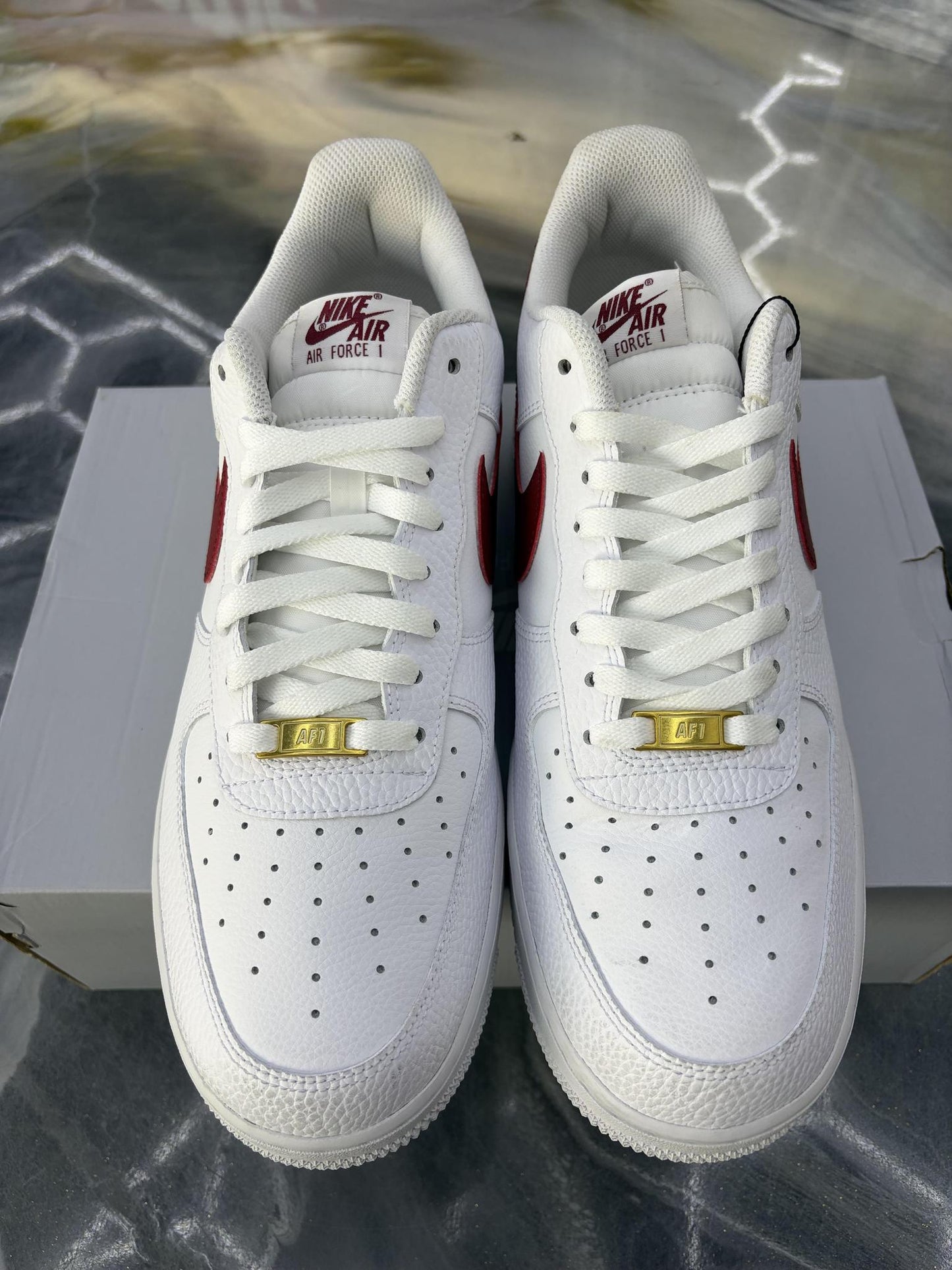 Nike Air Force 1 Low "White Red" Used Size 12