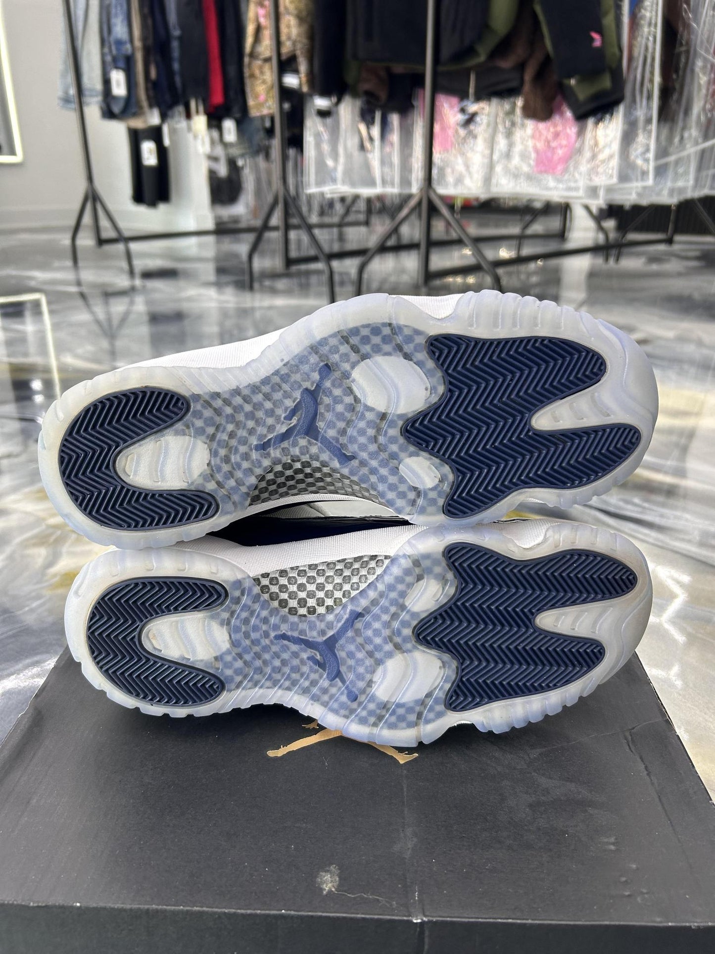 Jordan 11 "Georgetown" Used Size 12