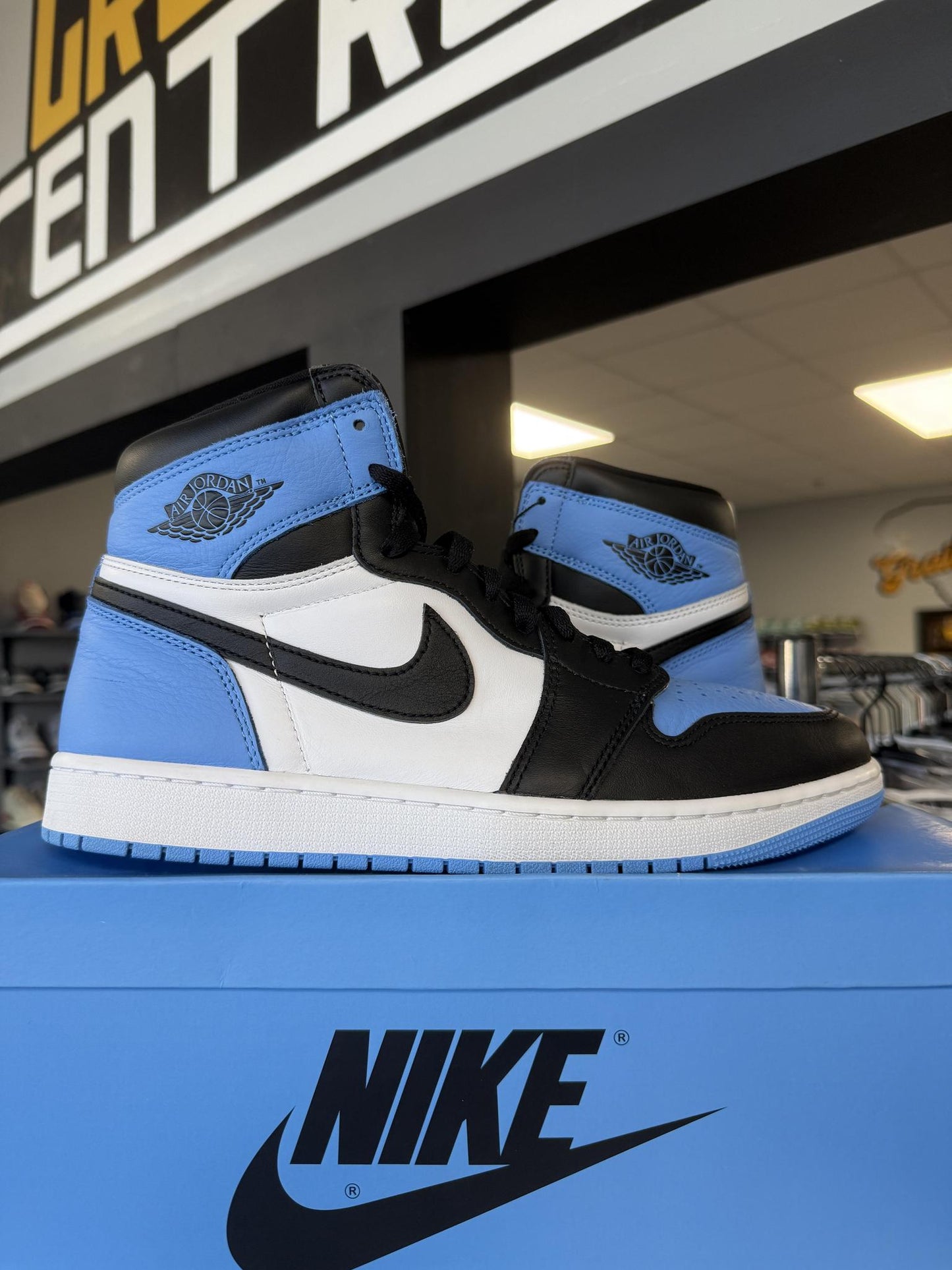 Jordan 1 "UNC Toe" Used Size 12