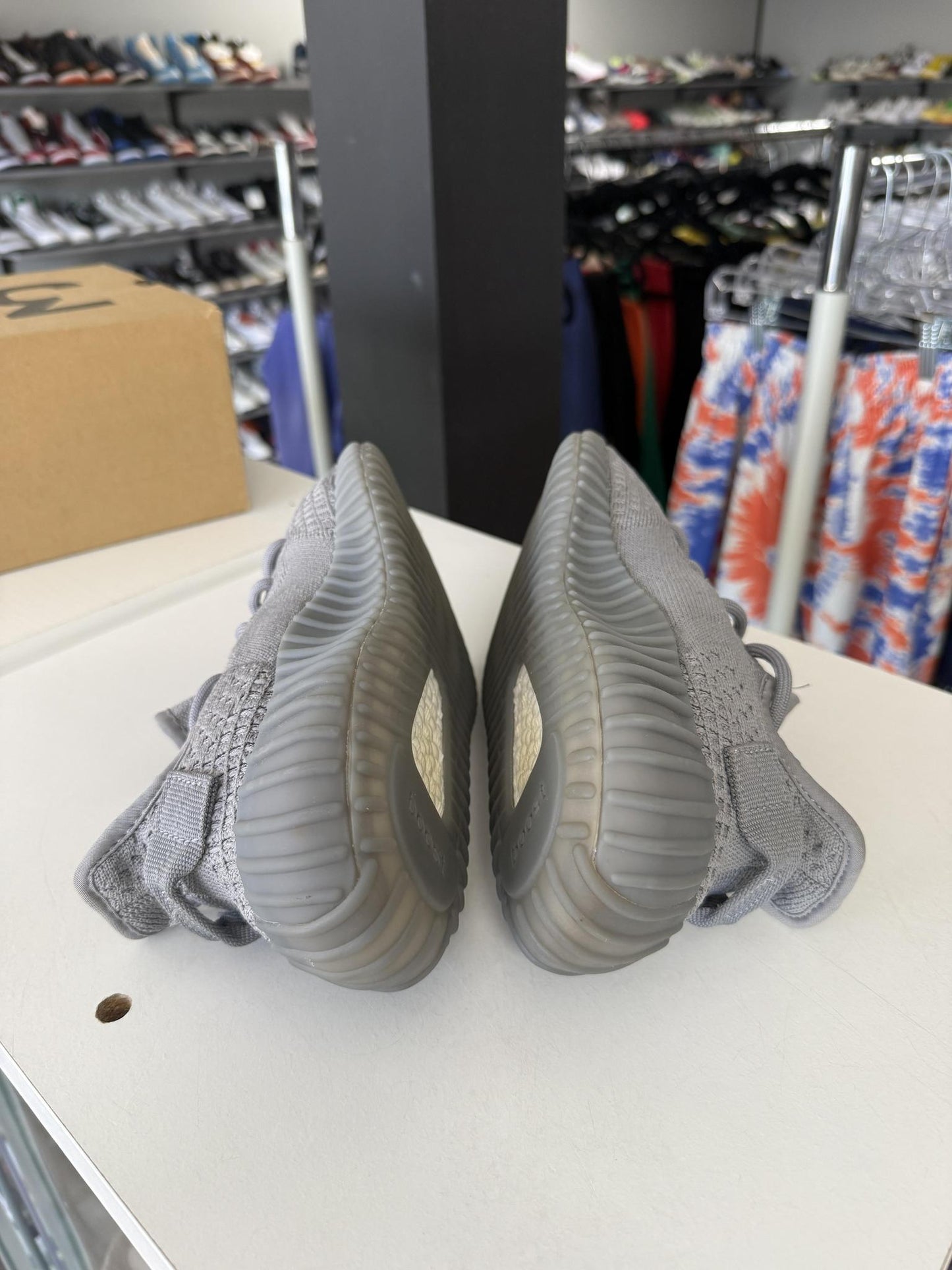 Yeezy 350 V2 "Steel Grey" Used Size 5.5Y/7W