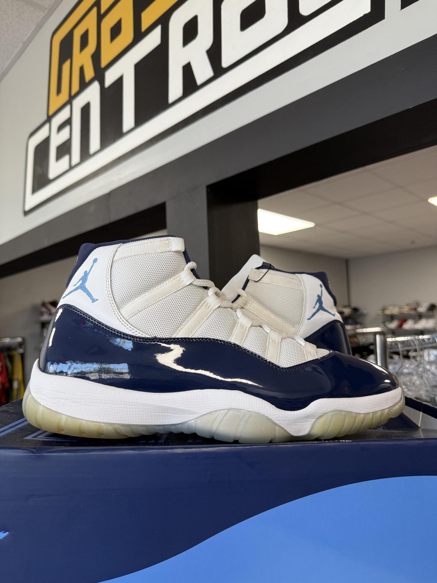 Jordan 11 "Win Like 82" Used Size 14