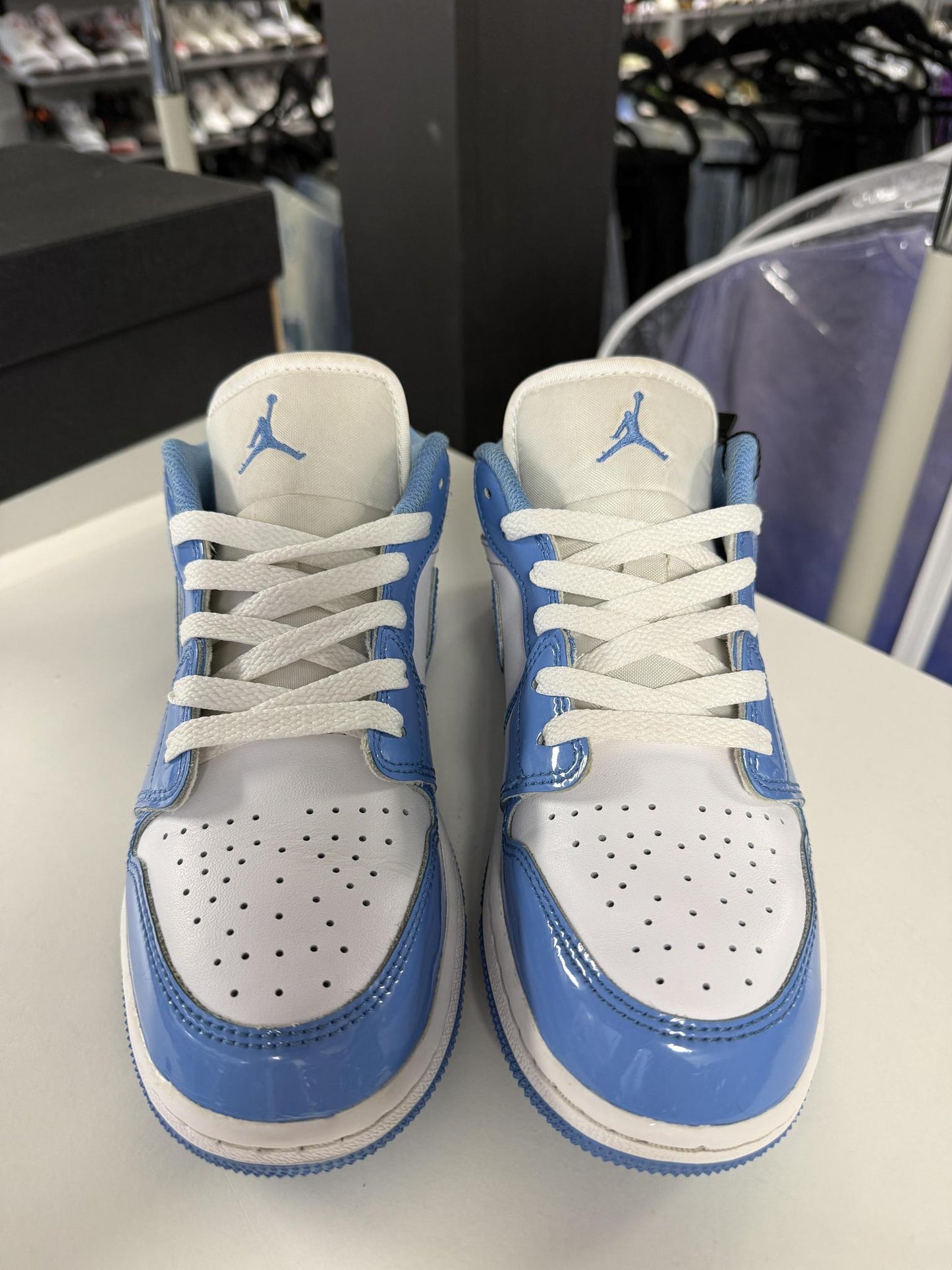 Jordan 1 Low "University Blue" Used Size 4.5Y/6W