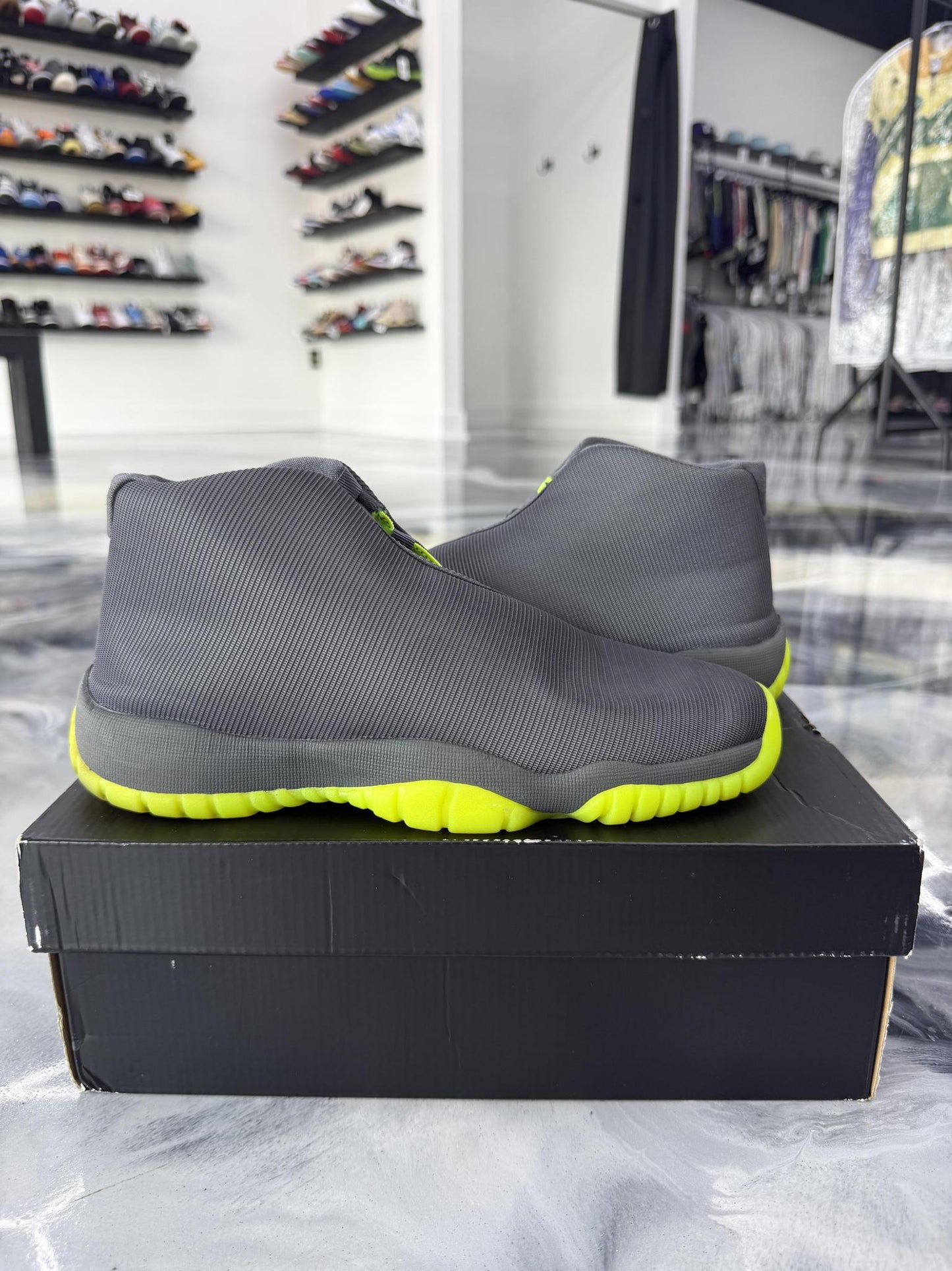 Jordan Future Dark Grey Volt Used