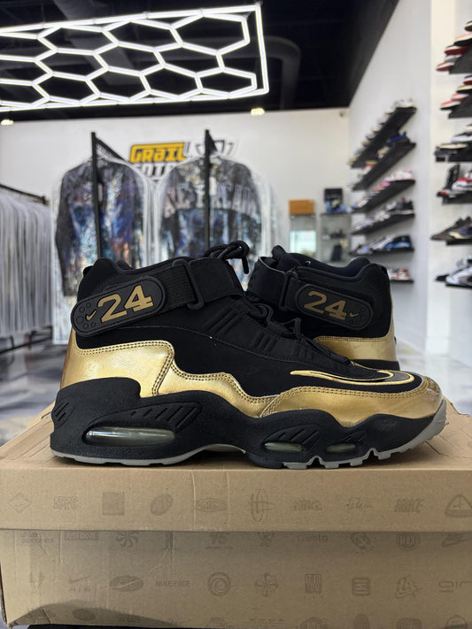 Nike Air Griffey Max 1 "Black Metallic Gold" Used Size 10