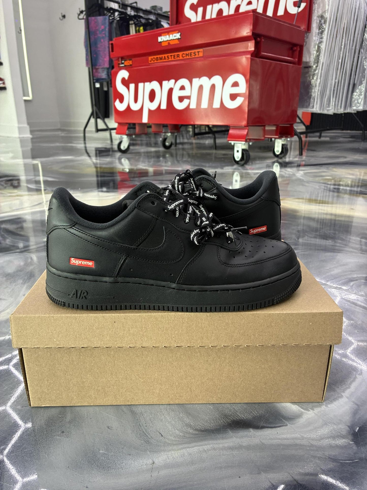 Nike Air Force 1 "Supreme Black" Used Size 9.5