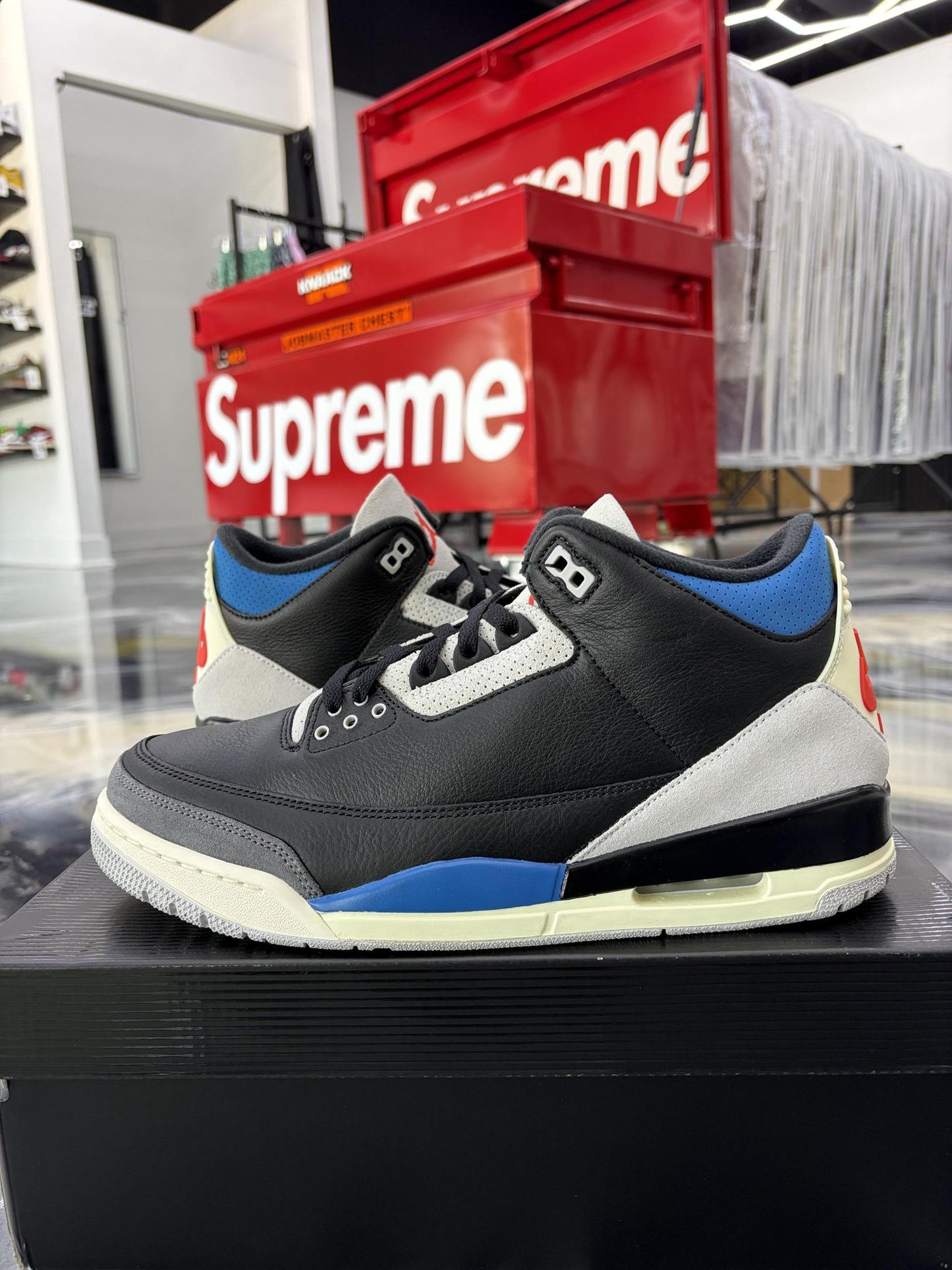 Jordan 3 "Rare Air" Used Size 11.5