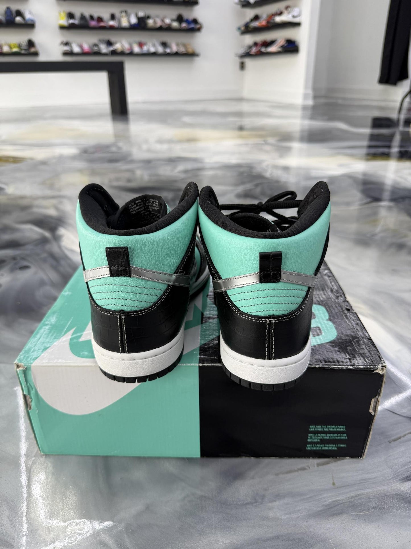 Nike SB Dunk High Diamond Supply Co Used Size 9