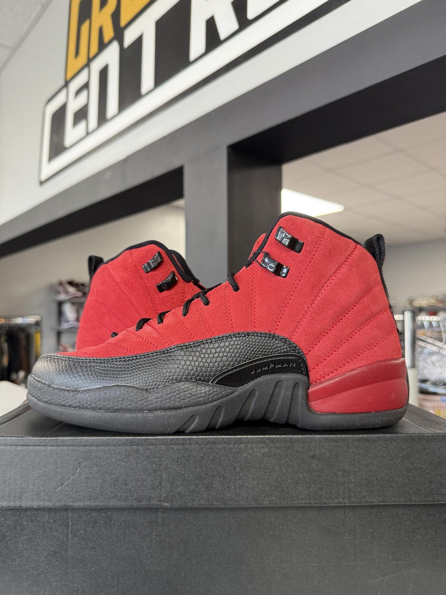 Jordan 12 "Reverse Flu Game" Used Size 7Y/8.5W