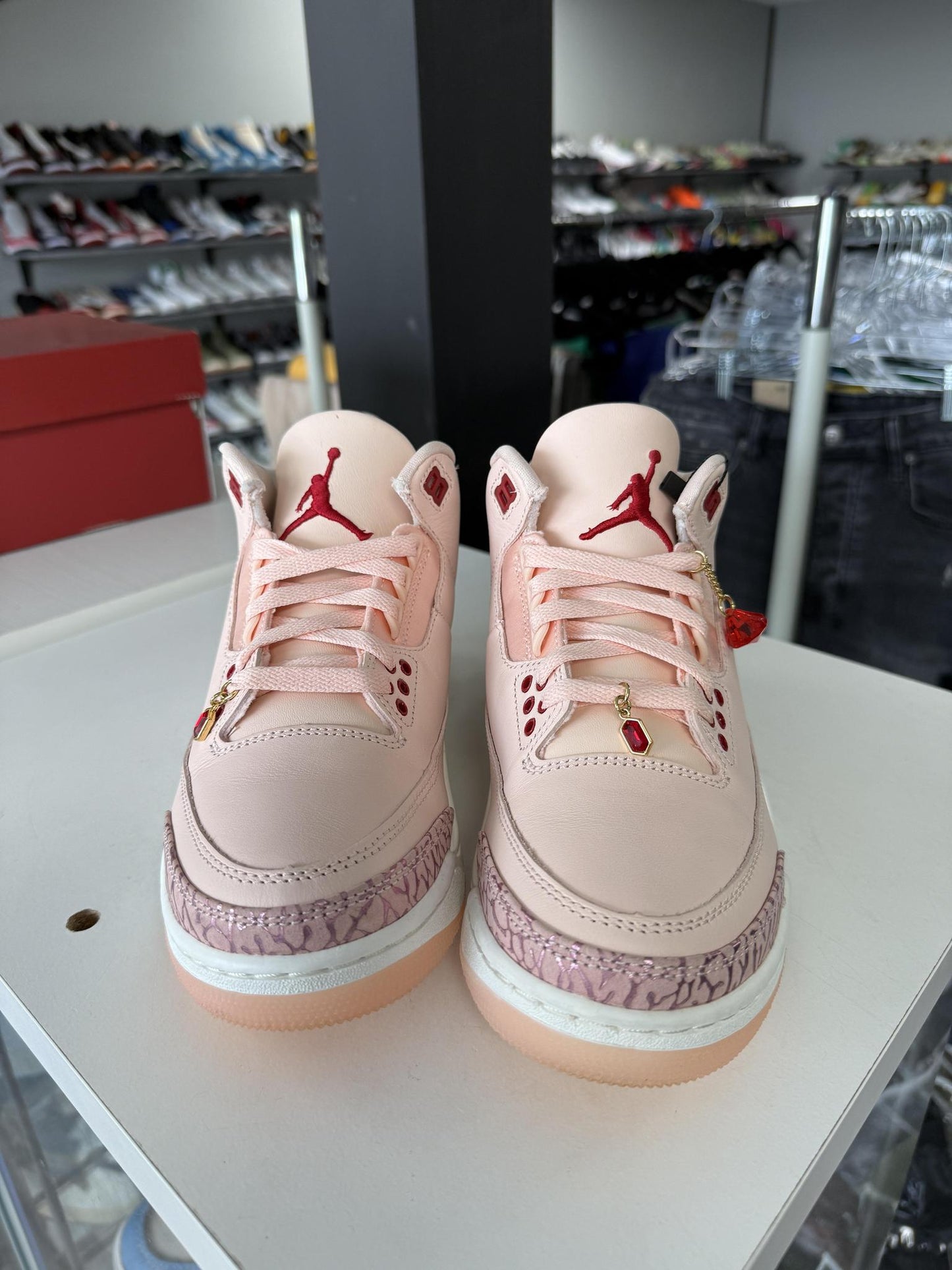 Jordan 3 "Valentines Day" Used Size 5.5Y/7W
