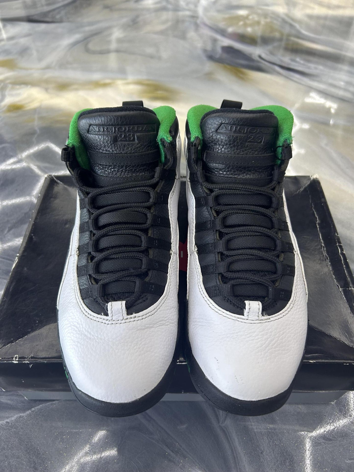 Jordan 10 "Seattle" Used Size 9