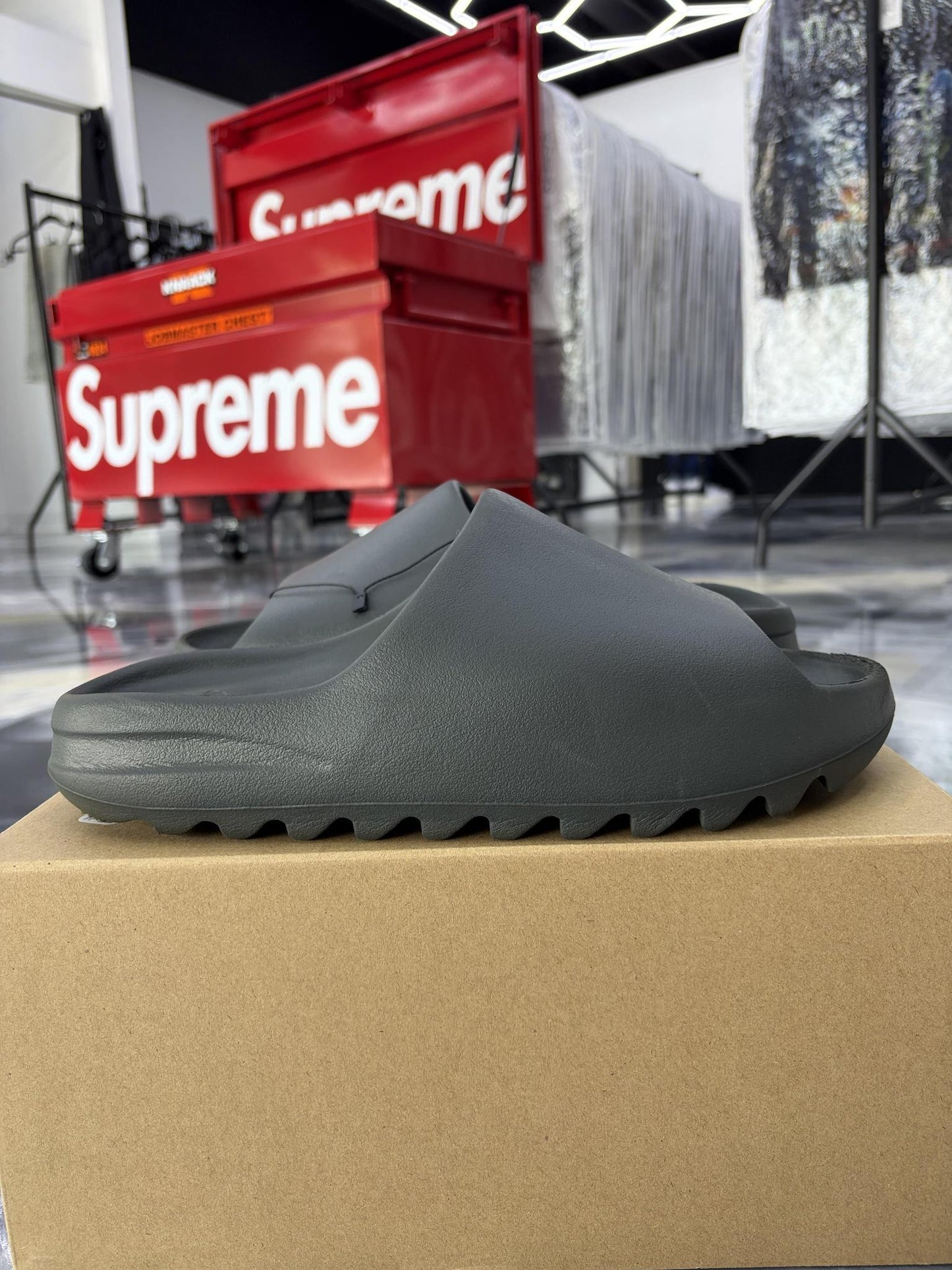 Adidas Yeezy Slide "Dark Onyx" Used Size 12