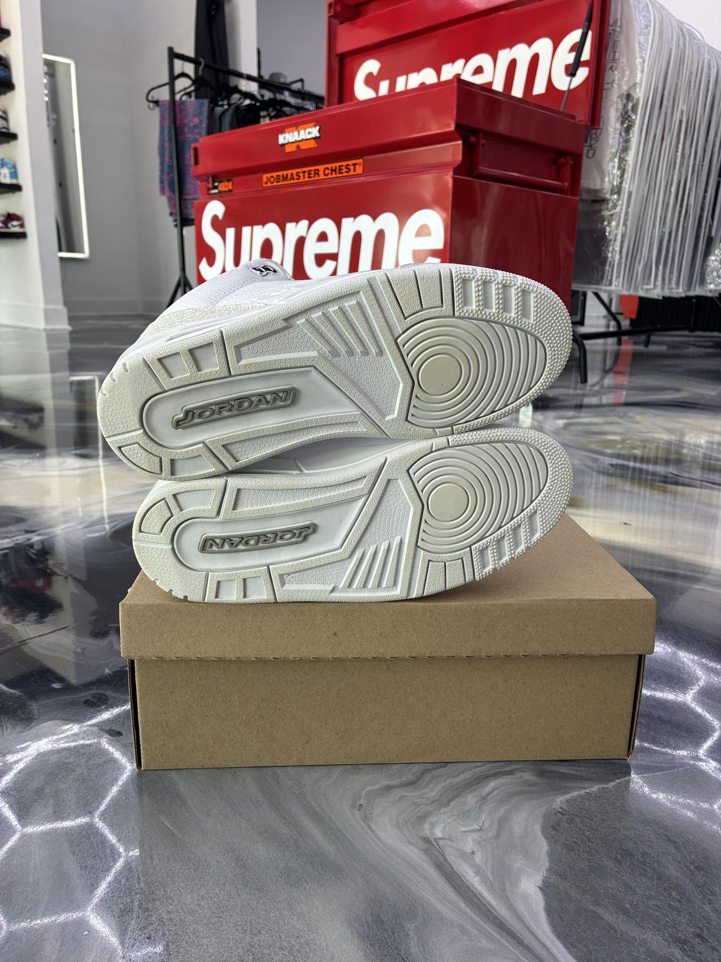 Jordan 3 "Pure Money" Used Size 8.5