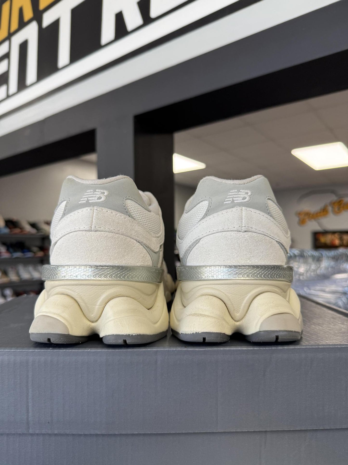 New Balance 9060 "White Grey" Used Size 10.5