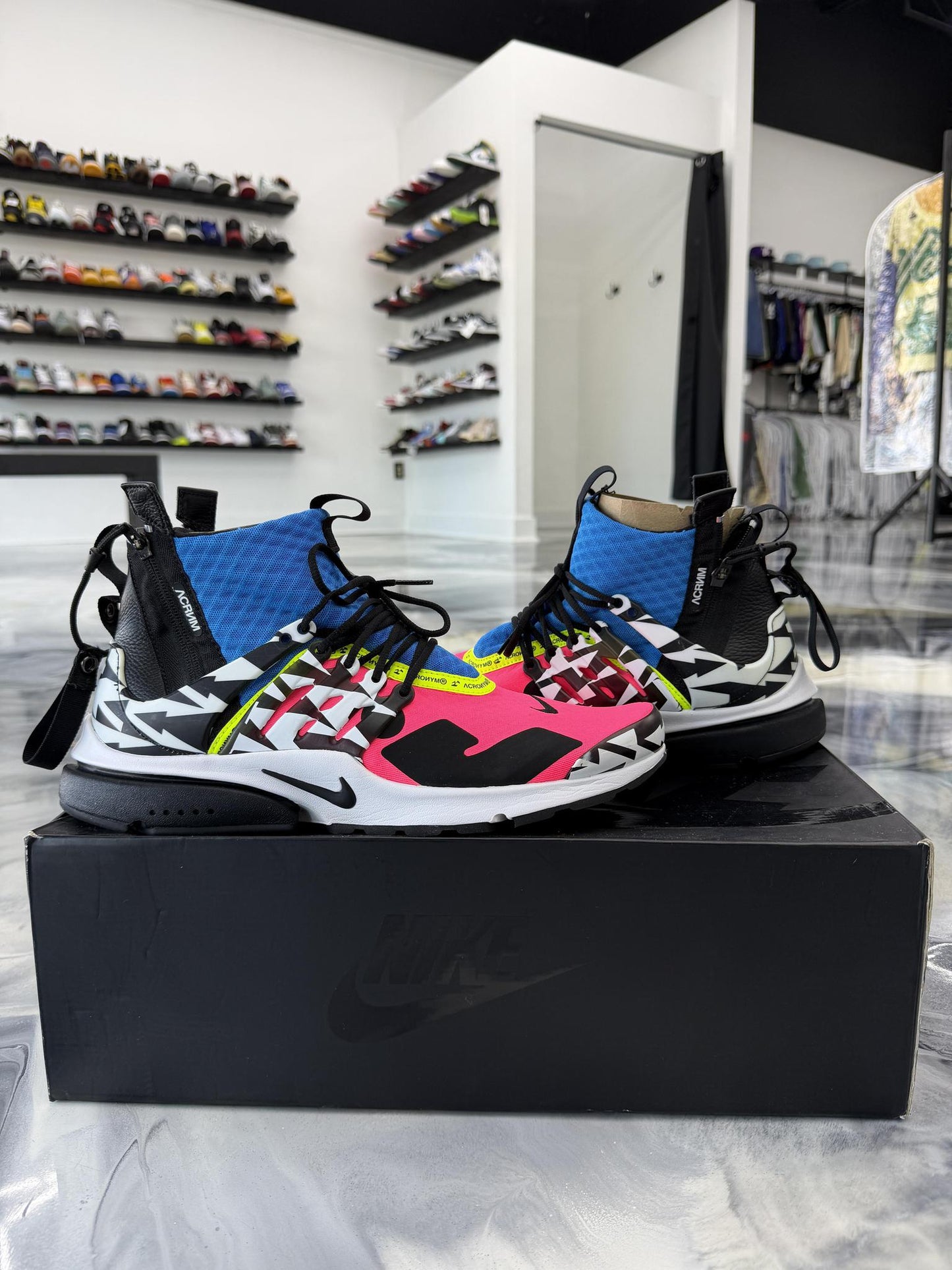 Nike Air Presto Mid Acronymn "Racer Pink" Used Size 12