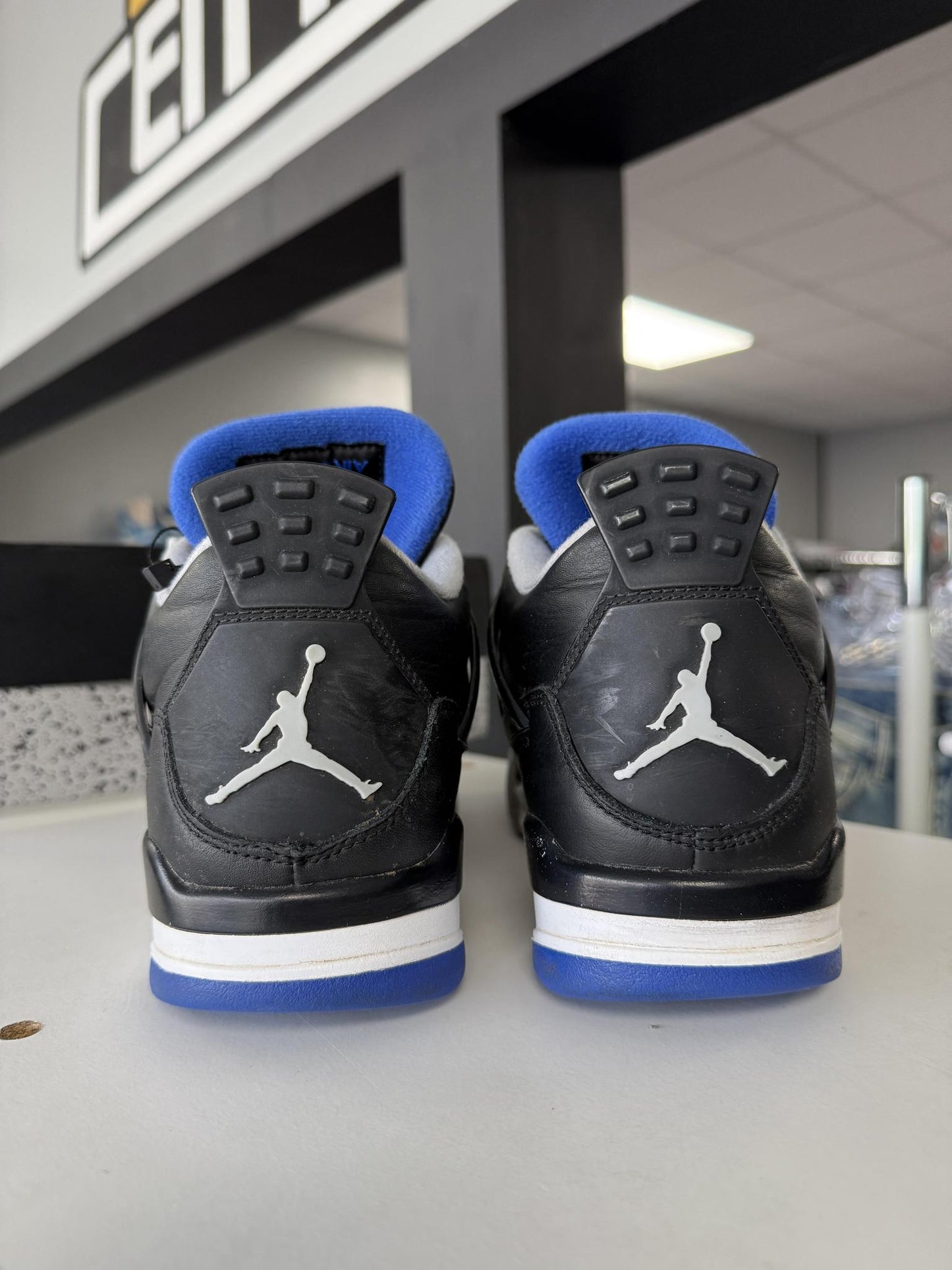 Jordan 4 "Motorsport Black" Used Size 9