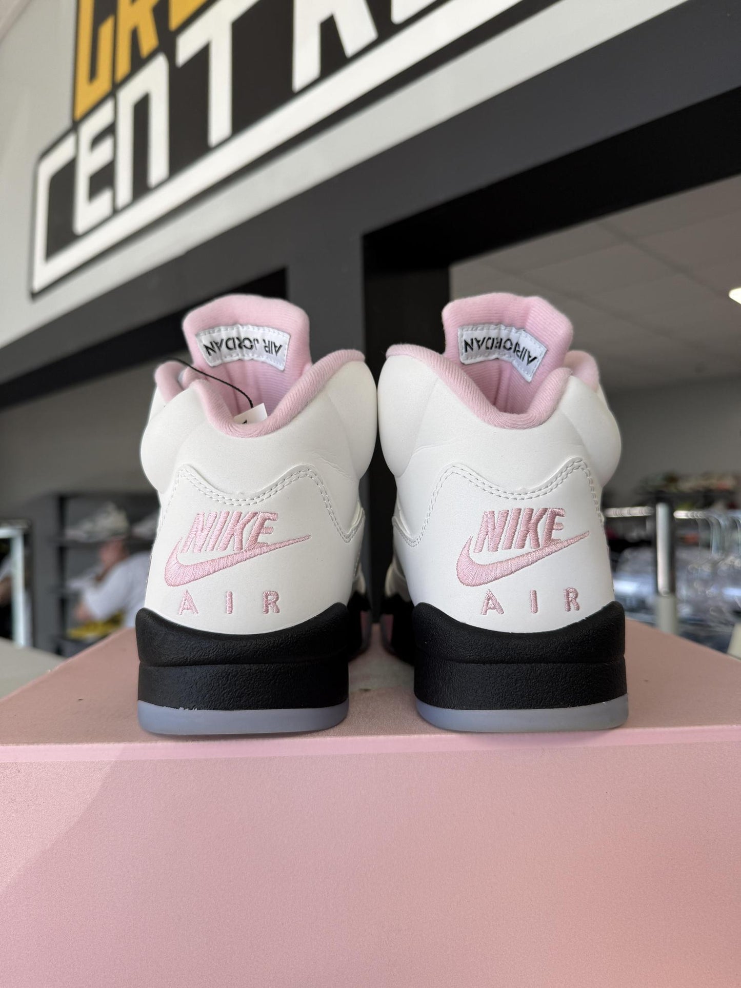 Jordan 5 "Soft Pink" Used Size 7Y/8.5W