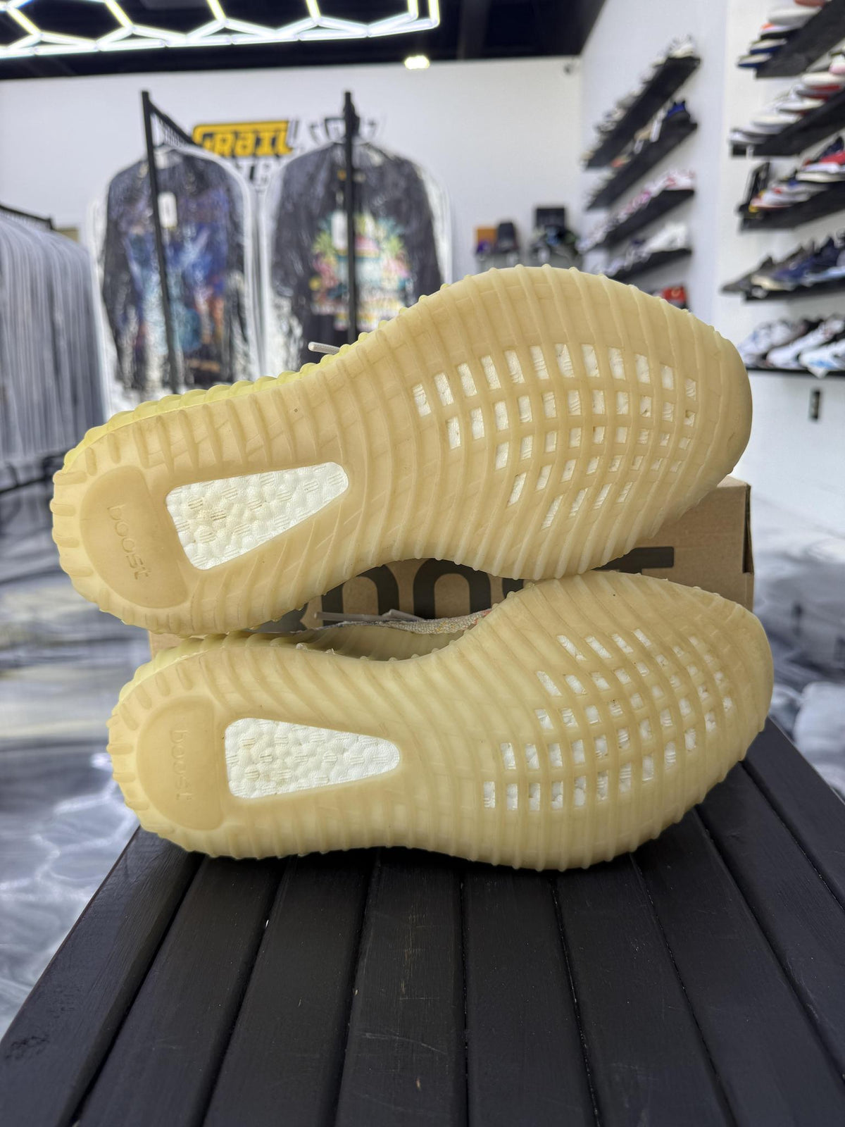 Yeezy 350 "MX Oat" Used Size 7.5