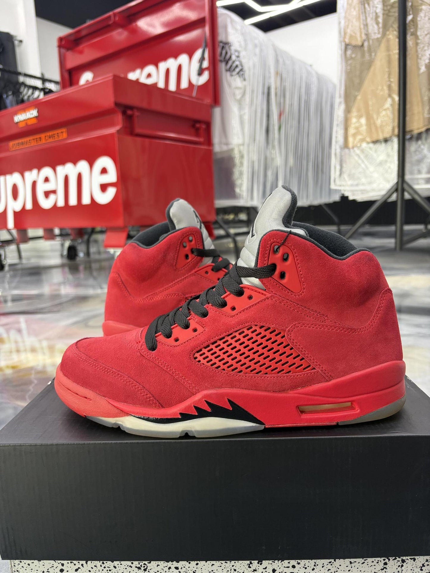 Jordan 5 "Red Suede" Used Size 9.5