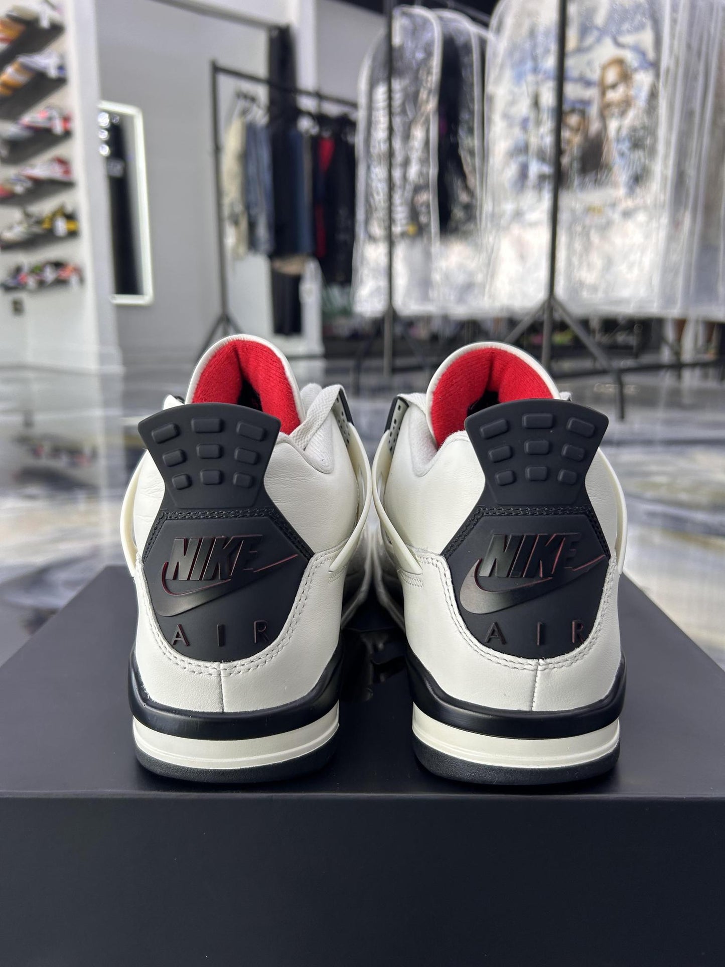 Jordan 4 "Flight Club" Used Size 8.5