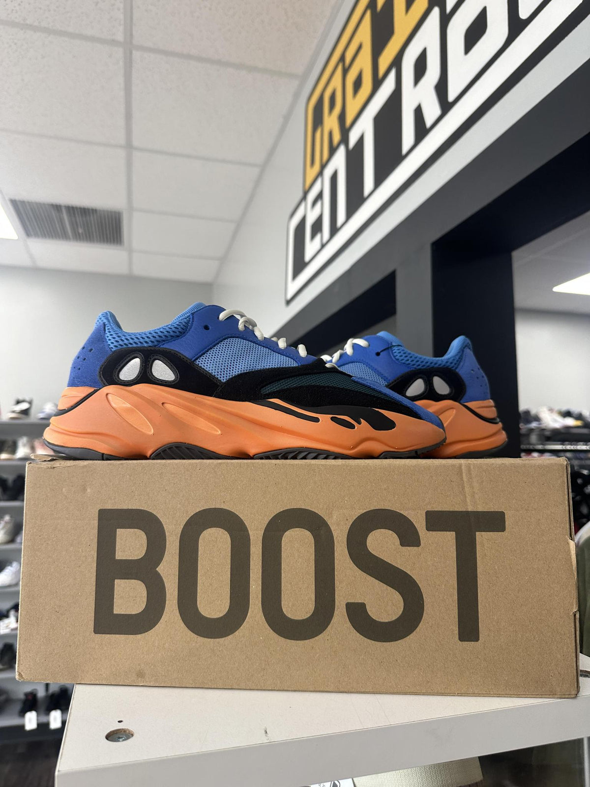 Adidas Yeezy 700 "Bright Blue" Used Size 11
