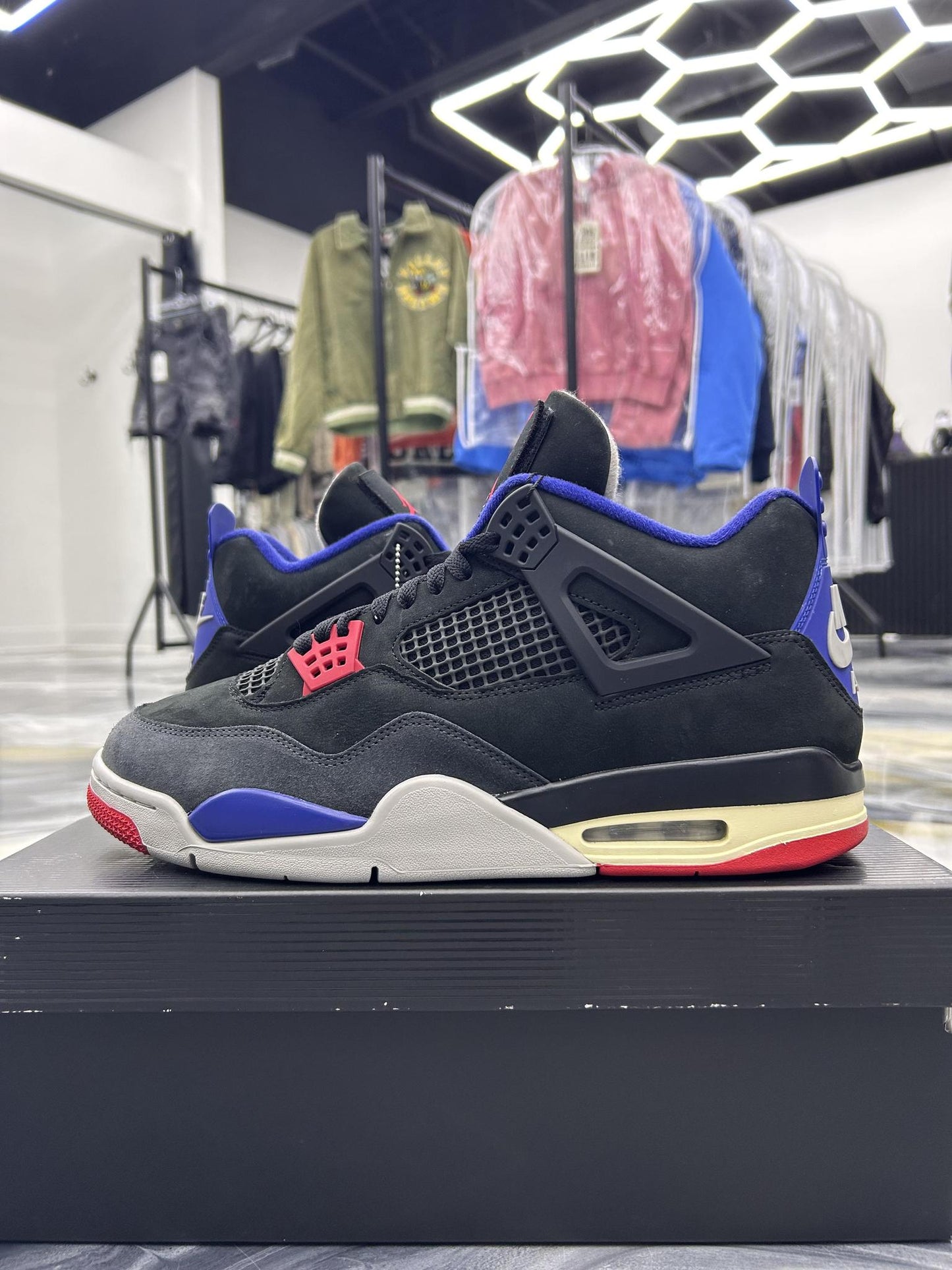 Jordan 4 "Rare Air" Used Size 13