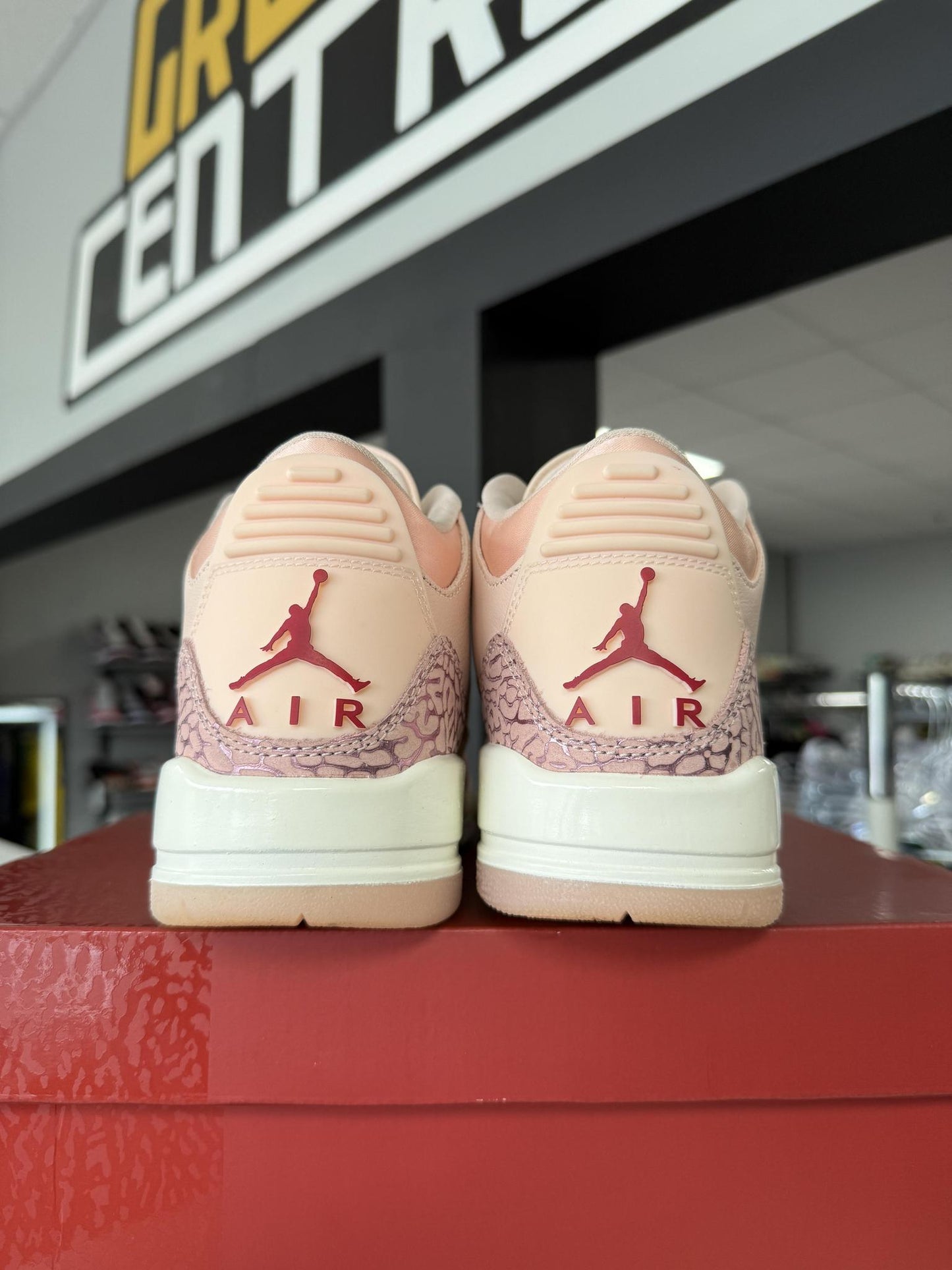 Jordan 3 "Valentines Day" Used Size 5.5Y/7W