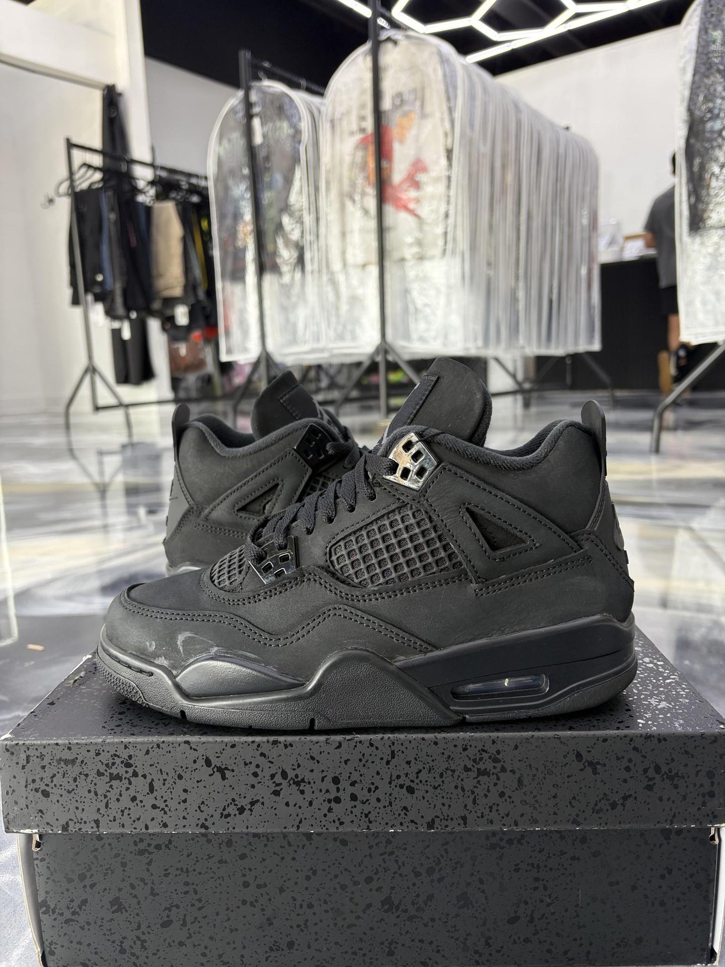 Jordan 4 "Black Cat" Used Size 6Y/7.5W