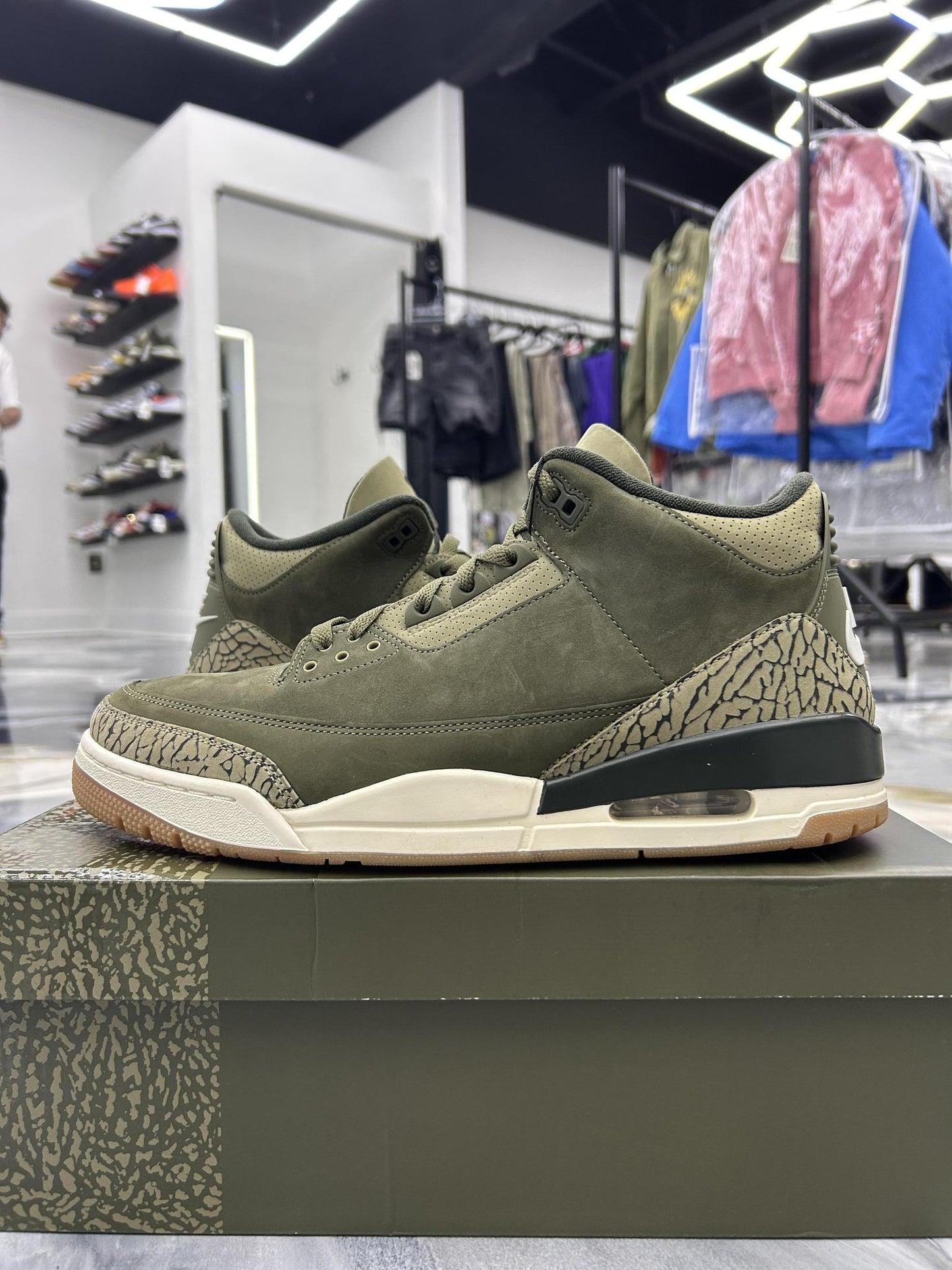 Jordan 3 "Family Affair" Used Size 13
