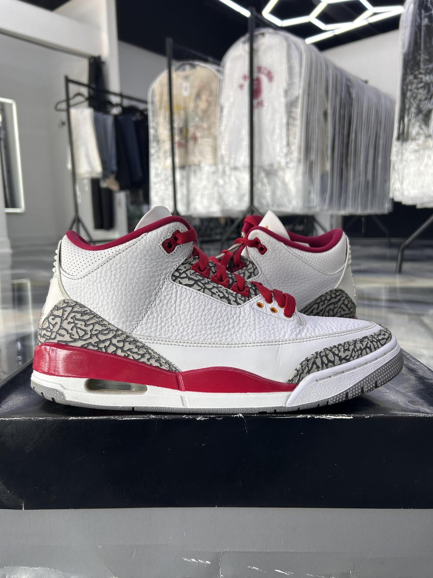 Jordan 3 "Cardinal" Used Size 10.5