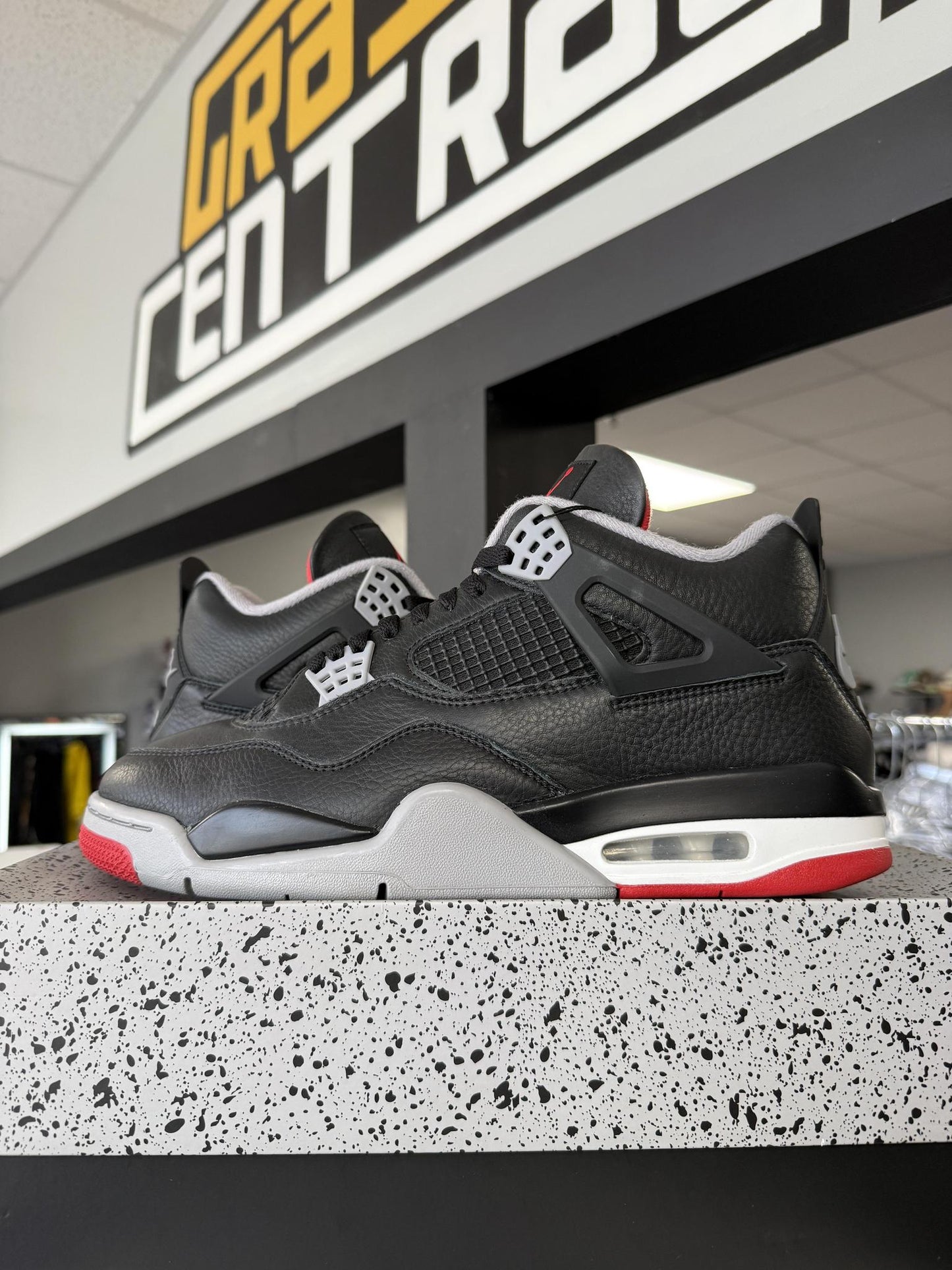 Jordan 4 "Bred Reimagined" Used Size 11.5