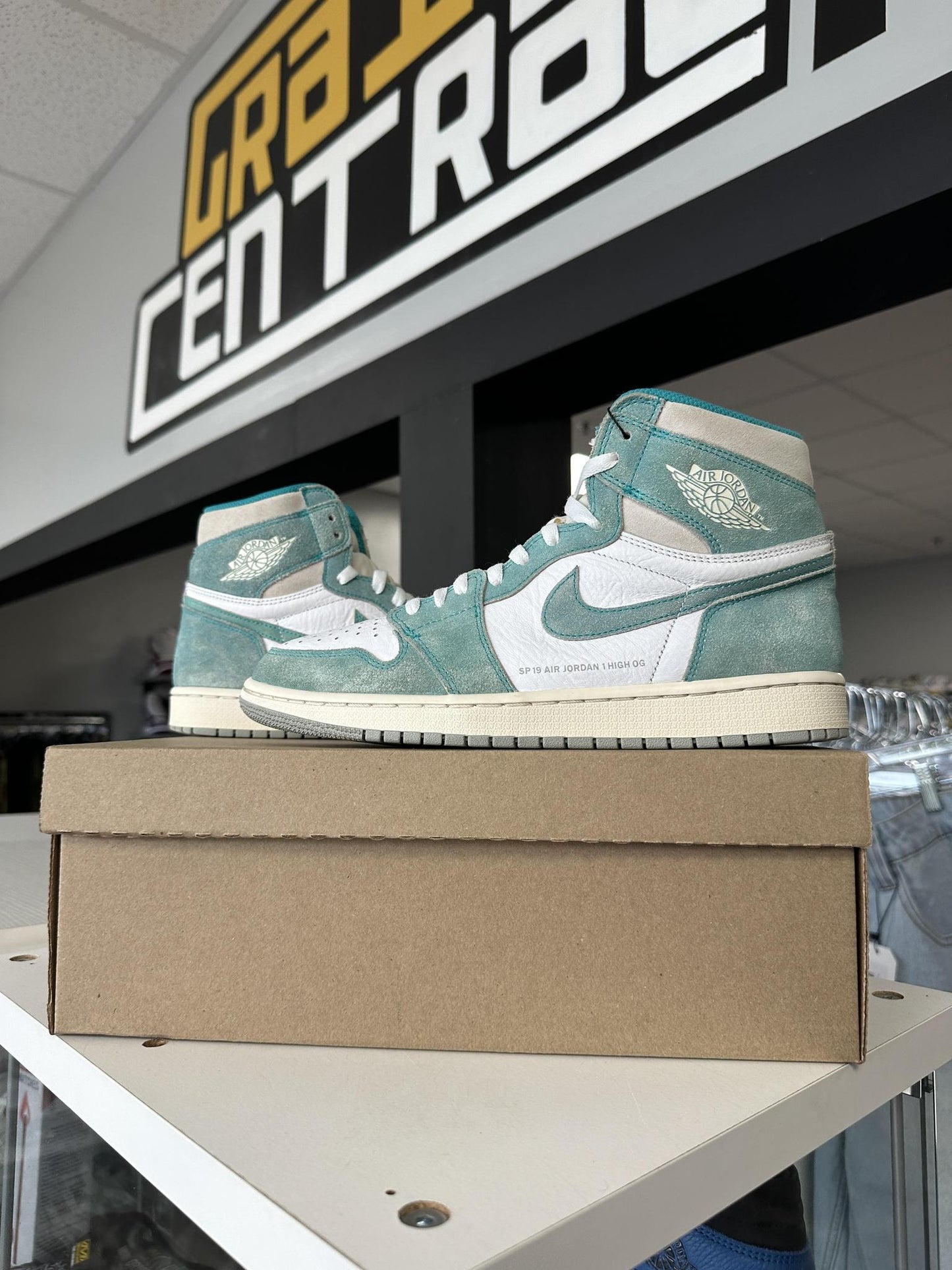 Jordan 1 "Turbo Green" Size 10