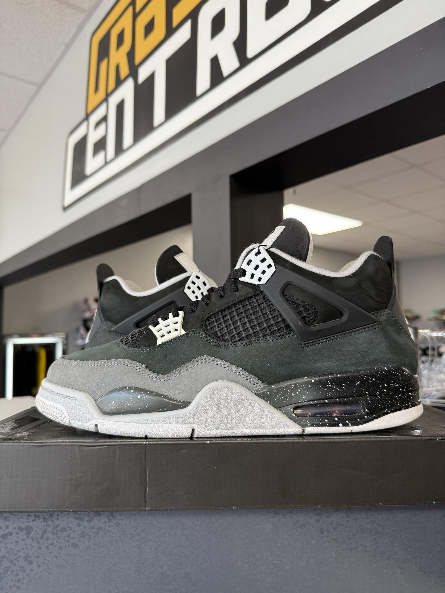 Jordan 4 "Fear" Used Size 11