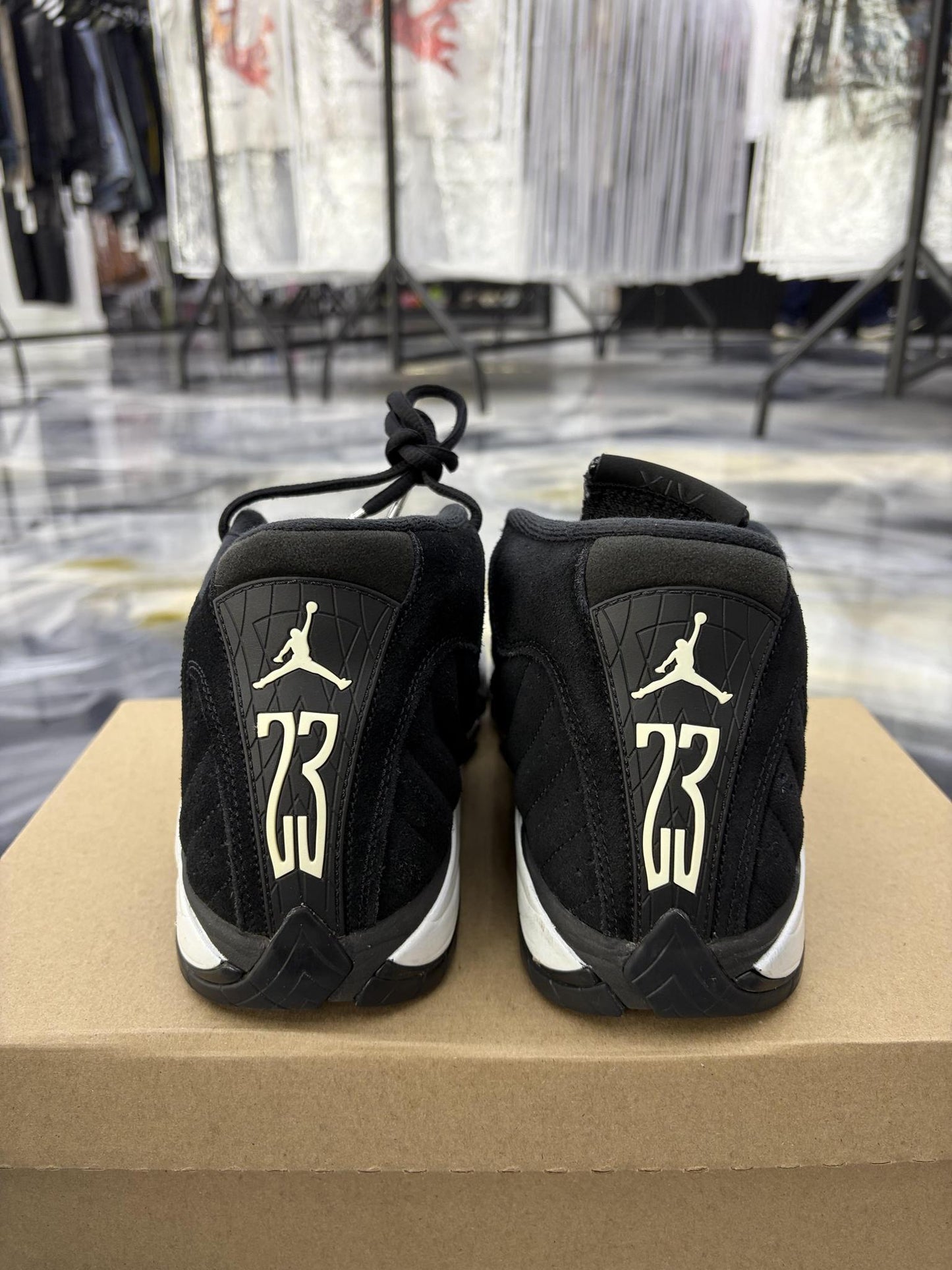 Jordan 14 "Black White" Used Size 7.5
