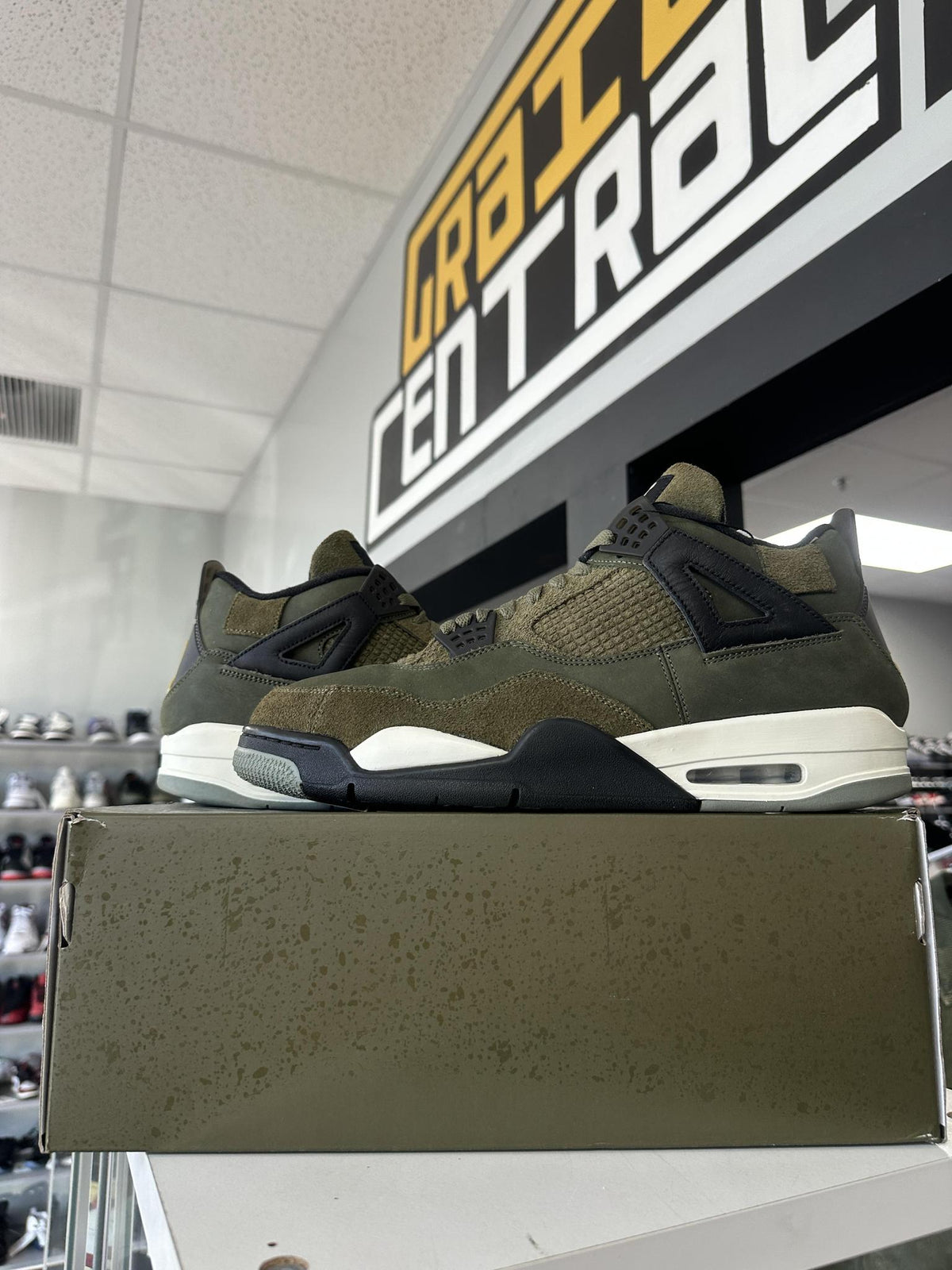 Jordan 4 "Craft Olive" Used Size 14