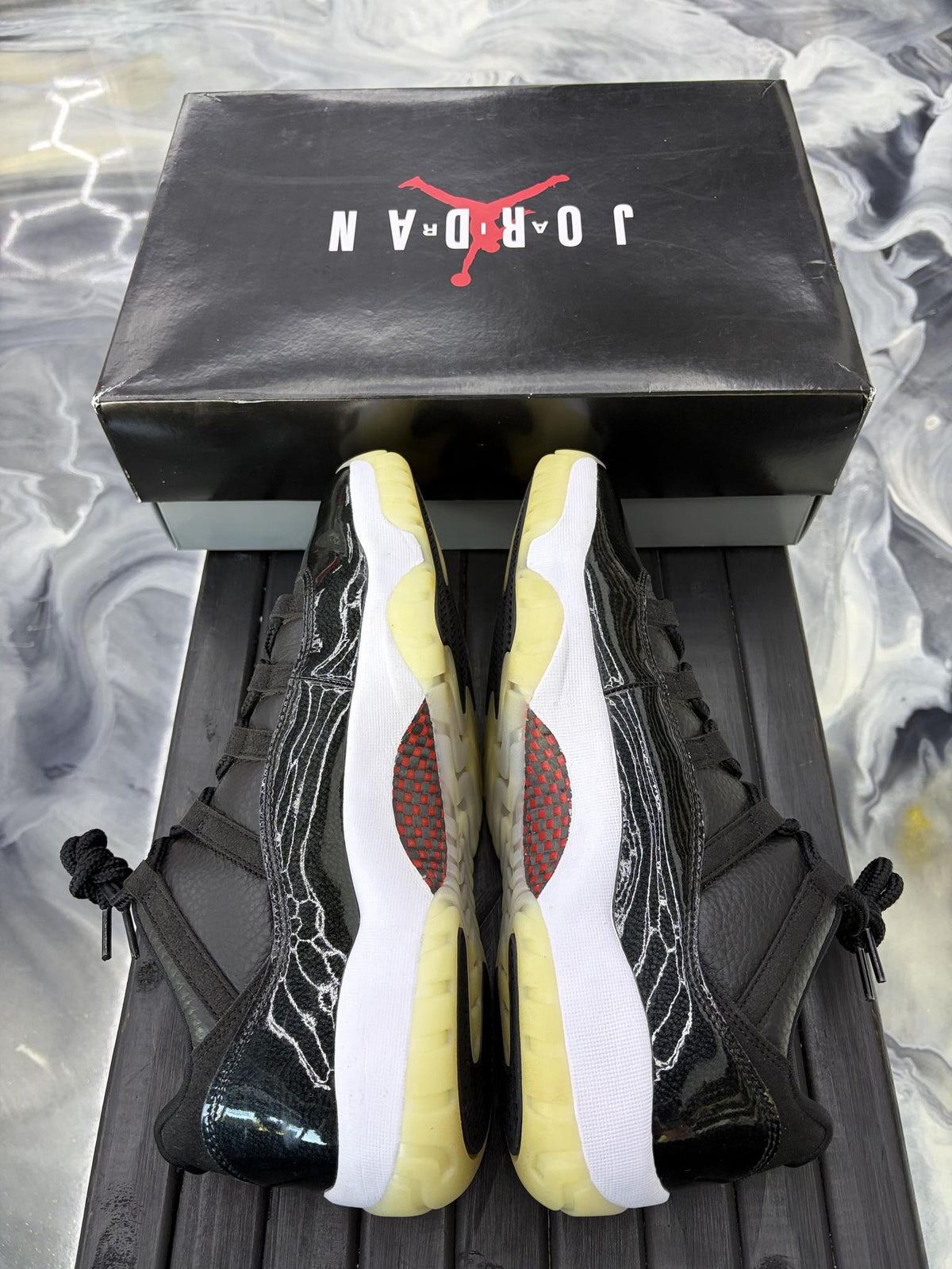Jordan 11 Low "72-10" Used Size 12