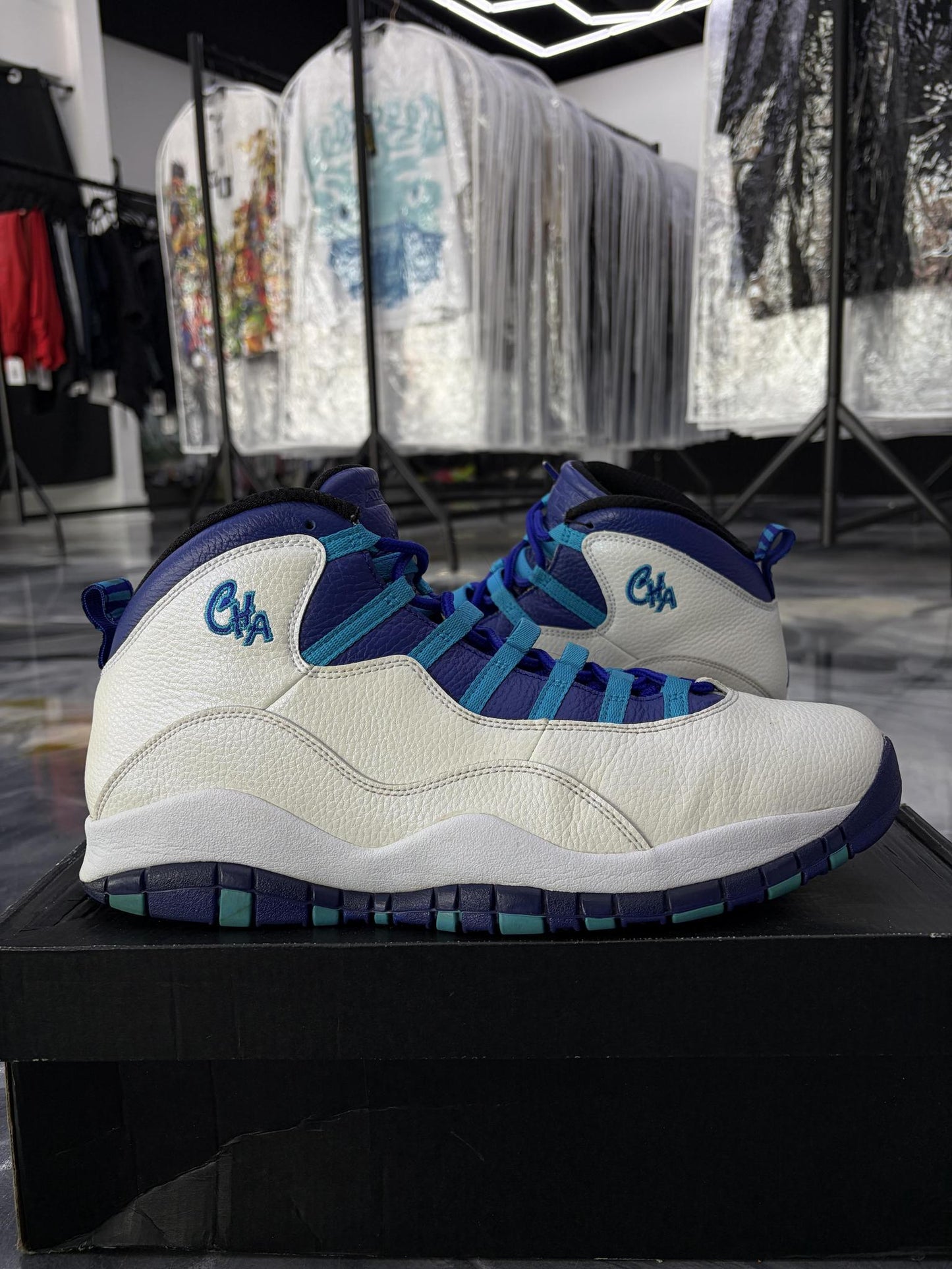 Jordan 10 "Hornets" Used Size 13