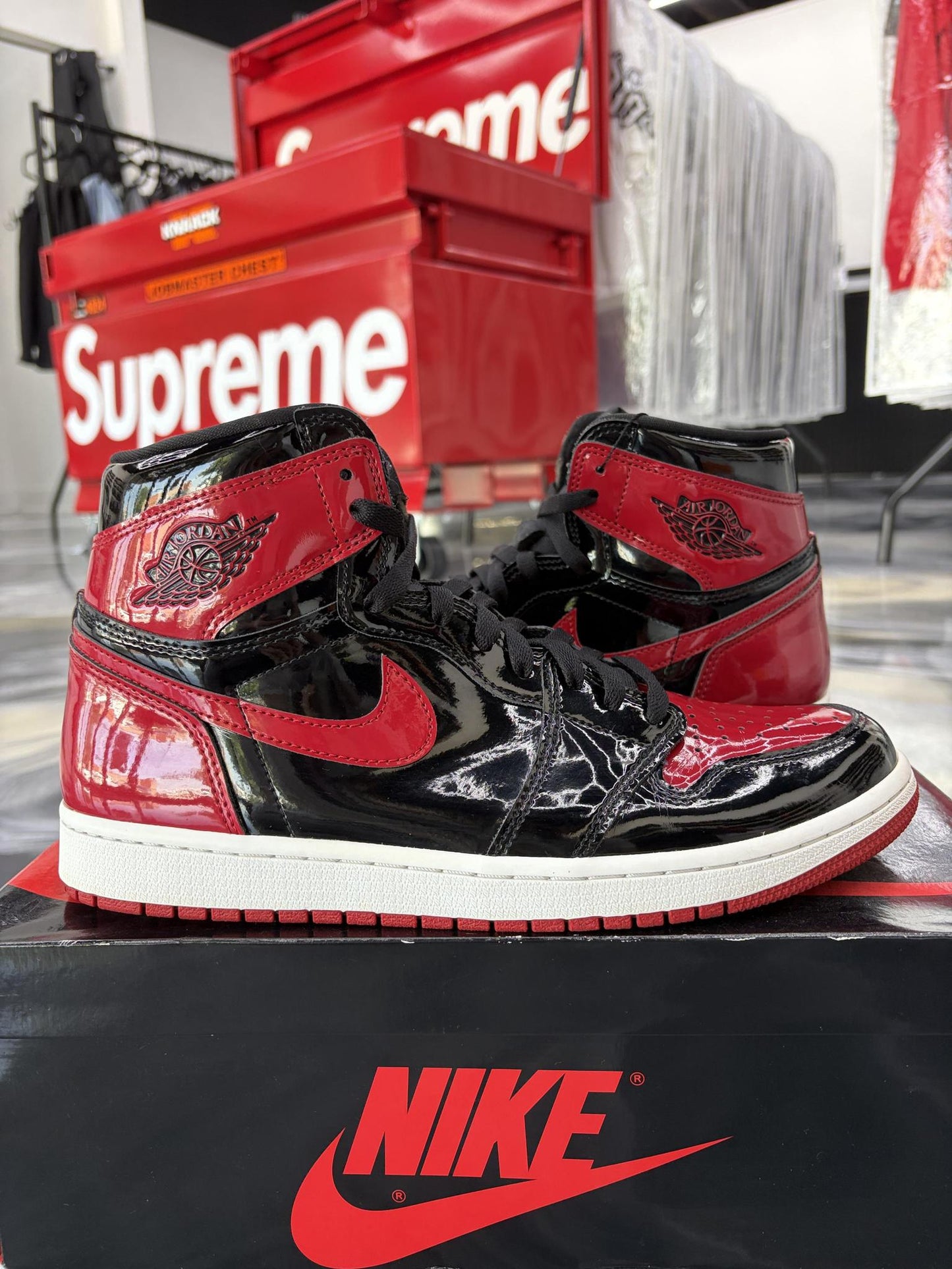 Jordan 1 High "Patent Bred" Used Size 10.5