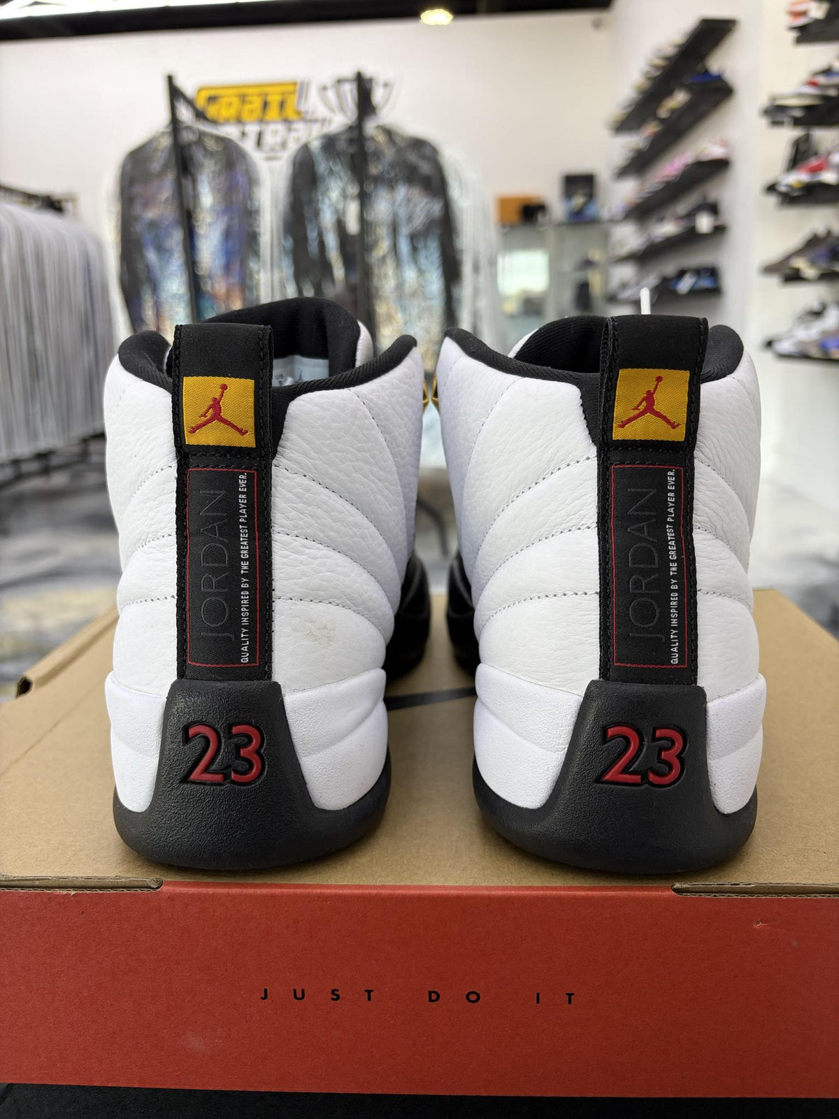Jordan 12 "Taxi" Used Size 9