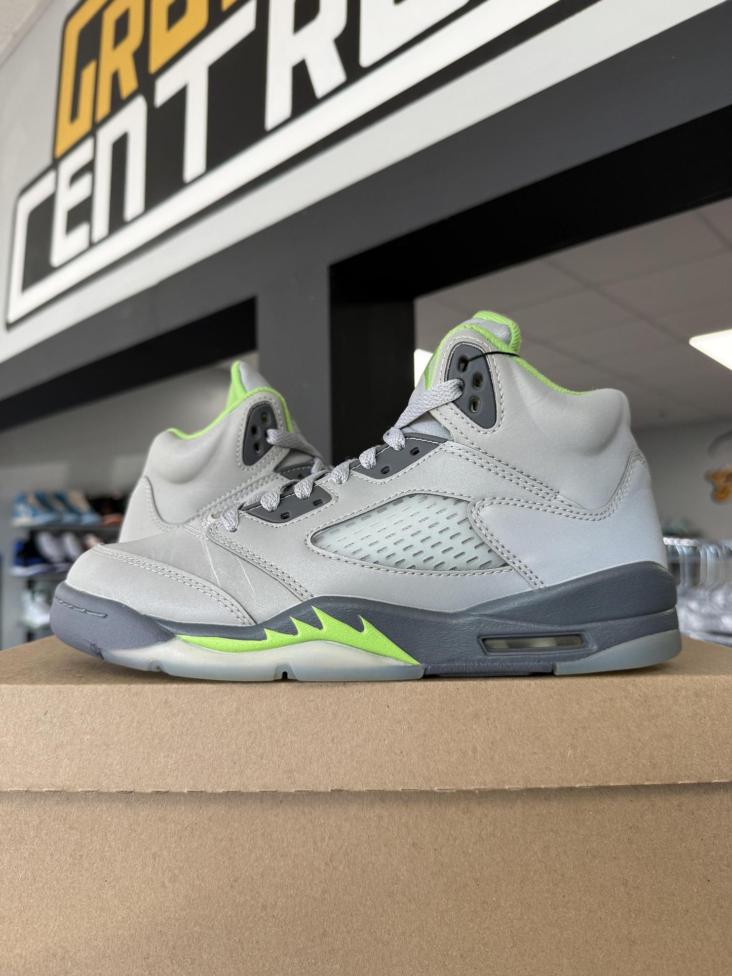 Jordan 5 "Green Bean" Used Size 6Y/7.5W