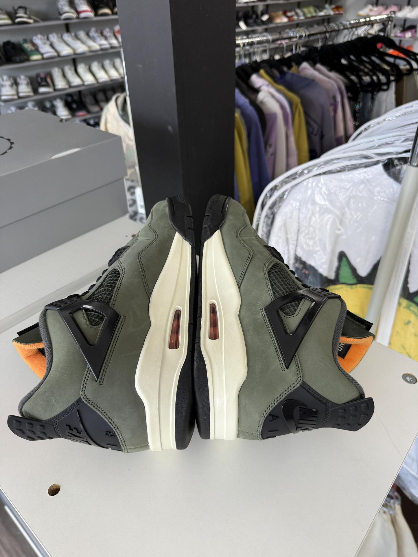 Jordan 4 "Undefeated" Used Size 12