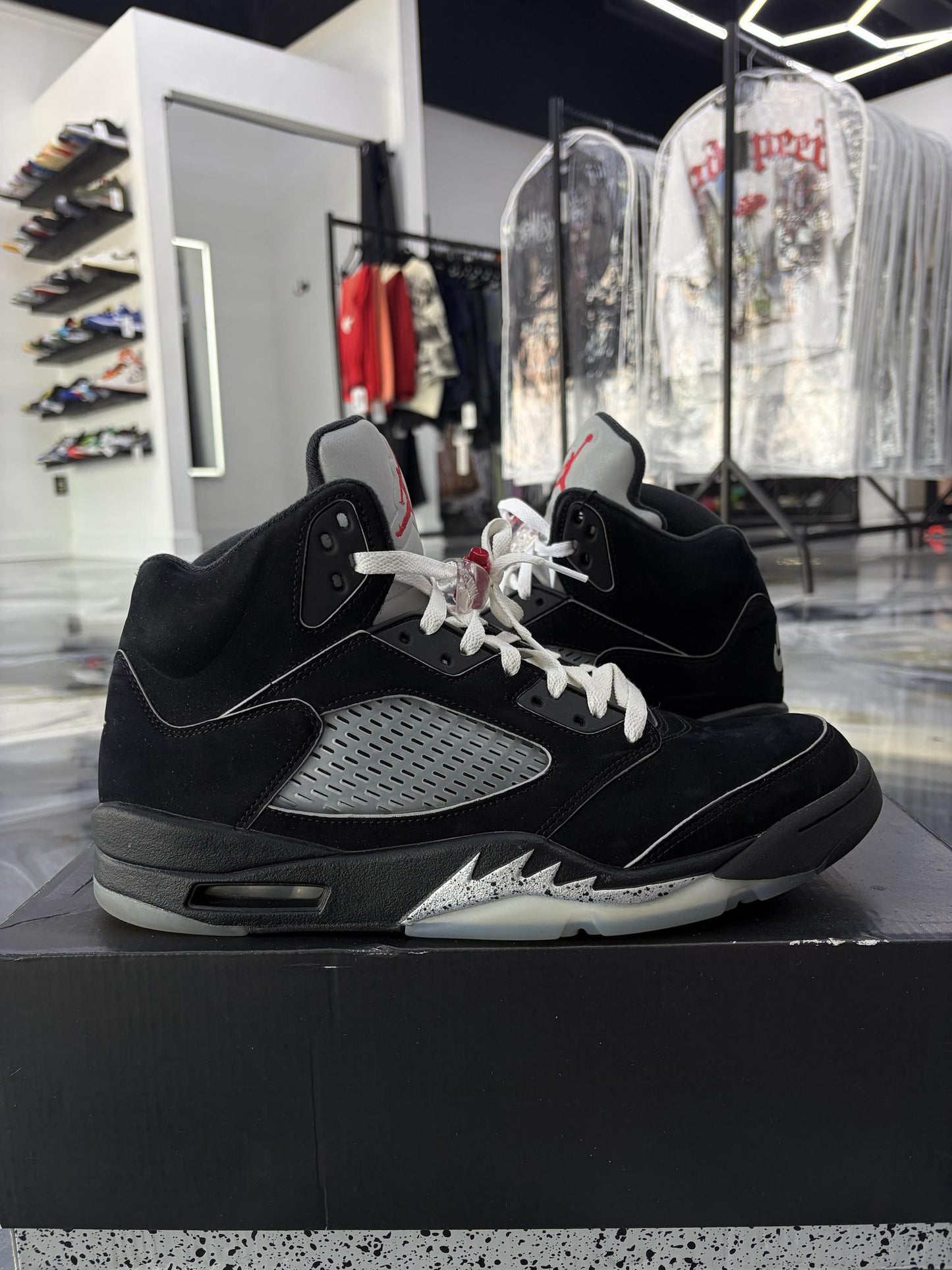 Jordan 5 "Metallic Reimagined" Used Size 12.5